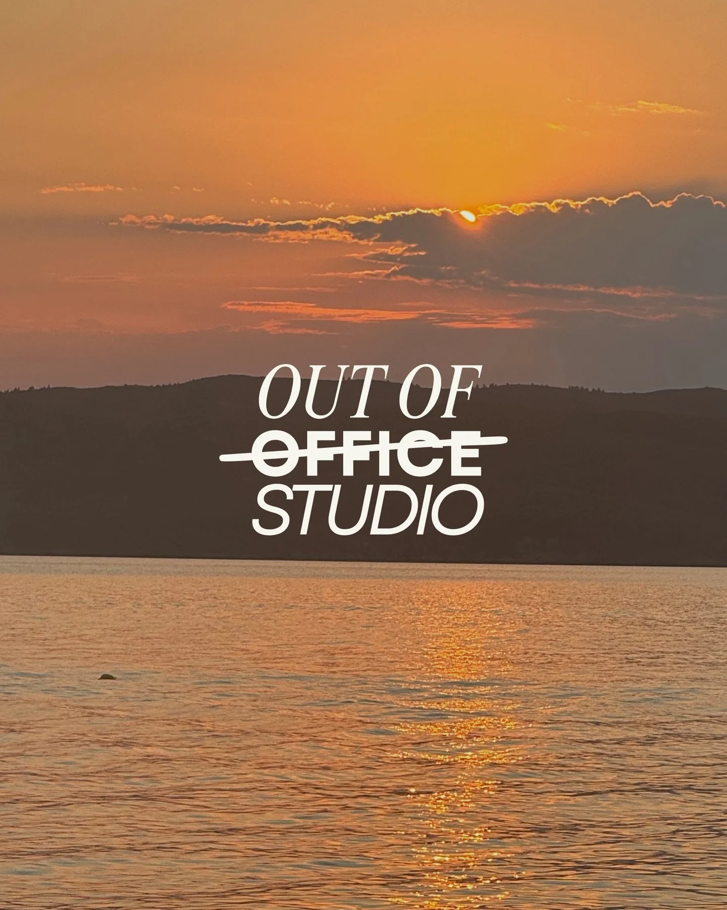 ✨ Out of office (studio) is officially ON ✨

I&rsquo;m on my way to Australia &amp; Fiji for a month of soaking up the sun and (hopefully 🤞🏼) switching off from business owner life 🌞

In the whole 4 years of running my photography studio, I&rsquo;