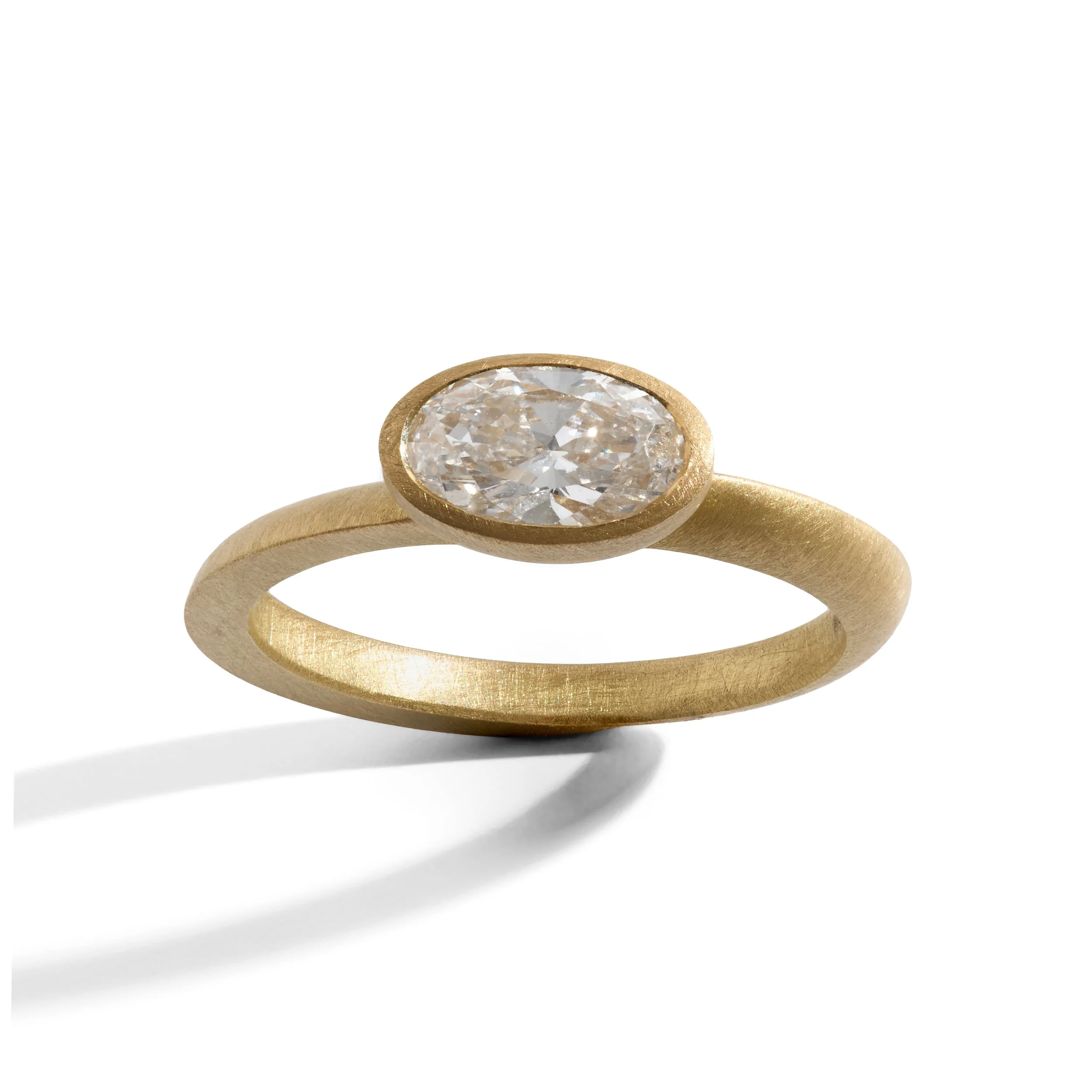 Oval Ivana Ring 2.jpg
