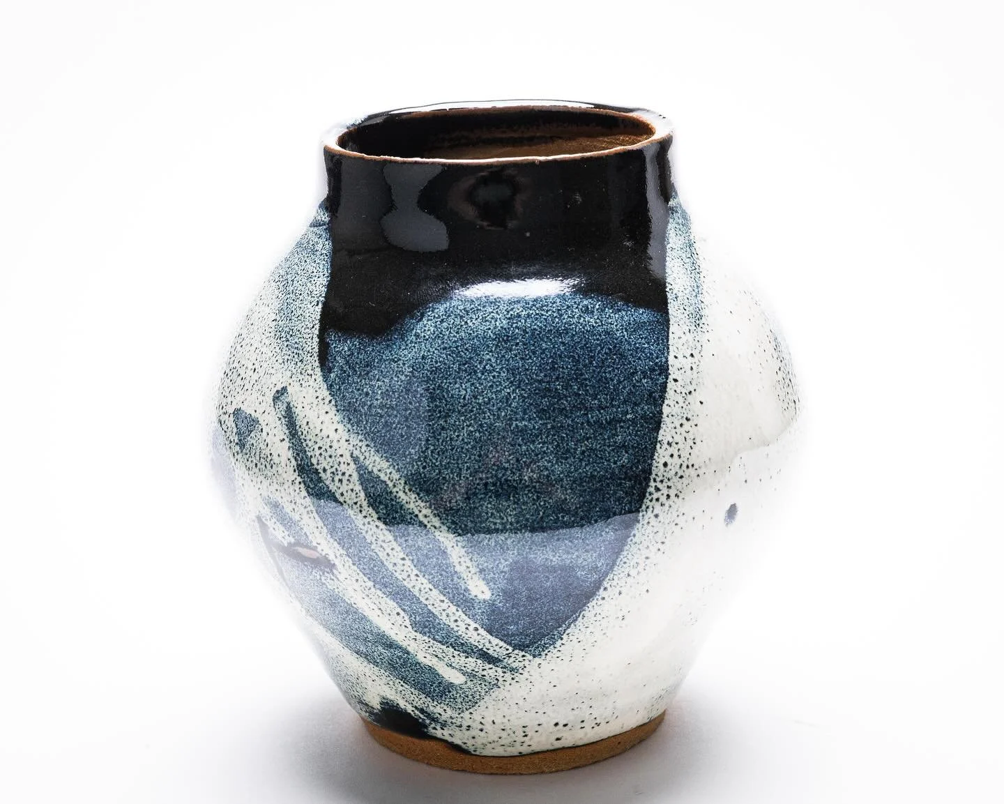 .
Description: Moon Jar - Small moon jar that was a form experiment for more recent, larger moon jars. 
Dimension: 6&rdquo; width x 6.25&rdquo; height 
Creation date: February 5, 2025

 
#ceramics #ceramicsofinstagram #moonjar #ceramicmoonjar ##ceram