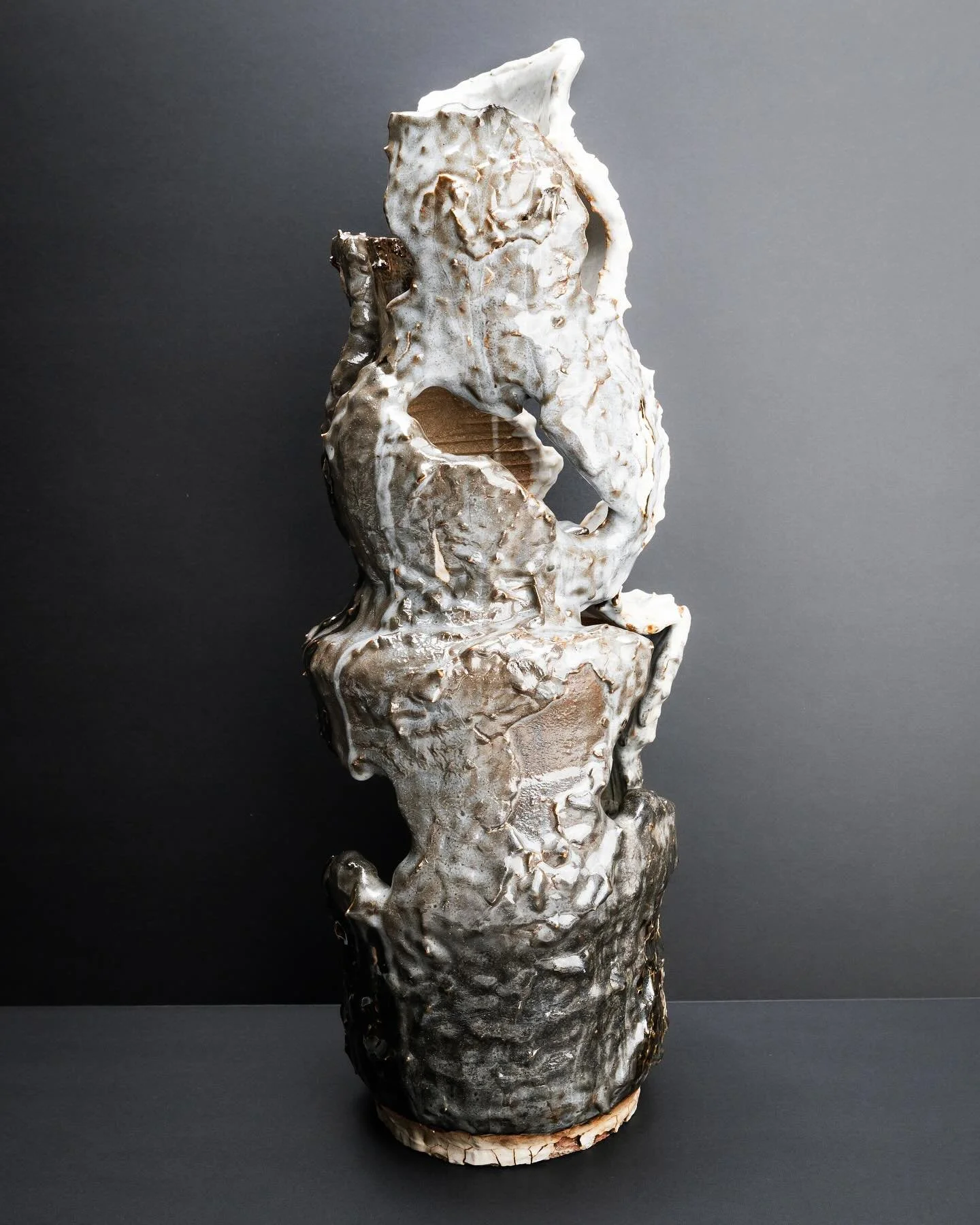 It&rsquo;s been such a pleasure to be back to firing larger pieces. Every functional vessel/converted sculpture is just a multitude of experiments shoved into a kiln, and there have been a few silver linings in the midst of chaos. 

#ceramics #cerami