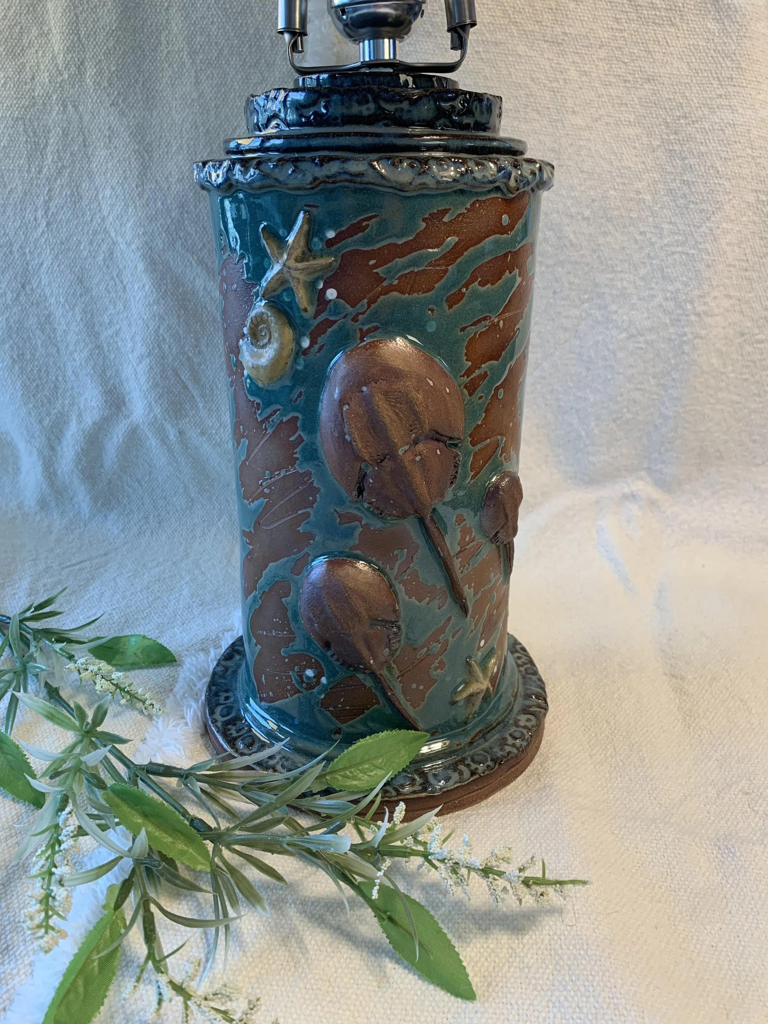 2 Horse Shoe Crabs Lamp