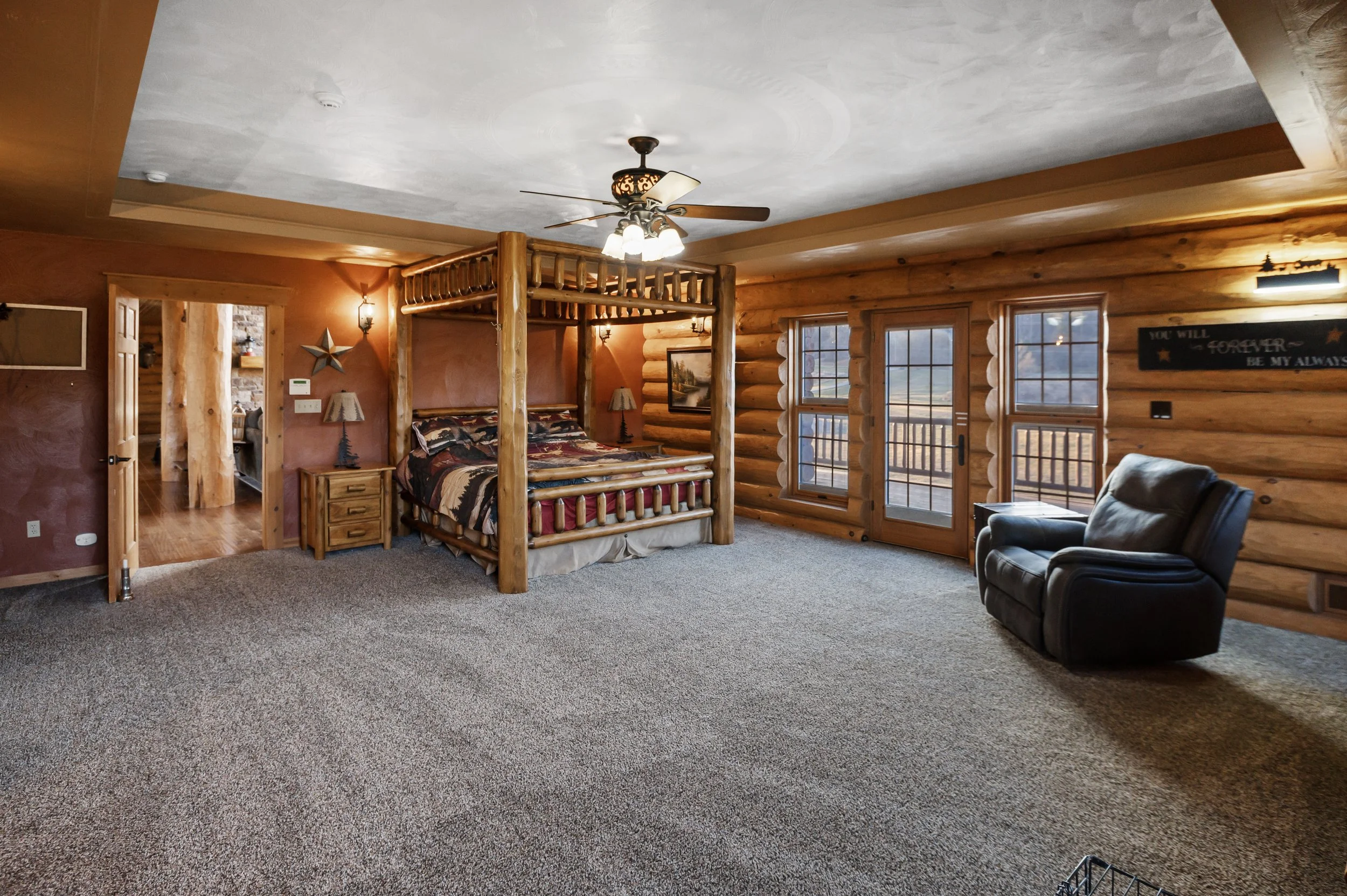 Master Bedroom (Main Floor)