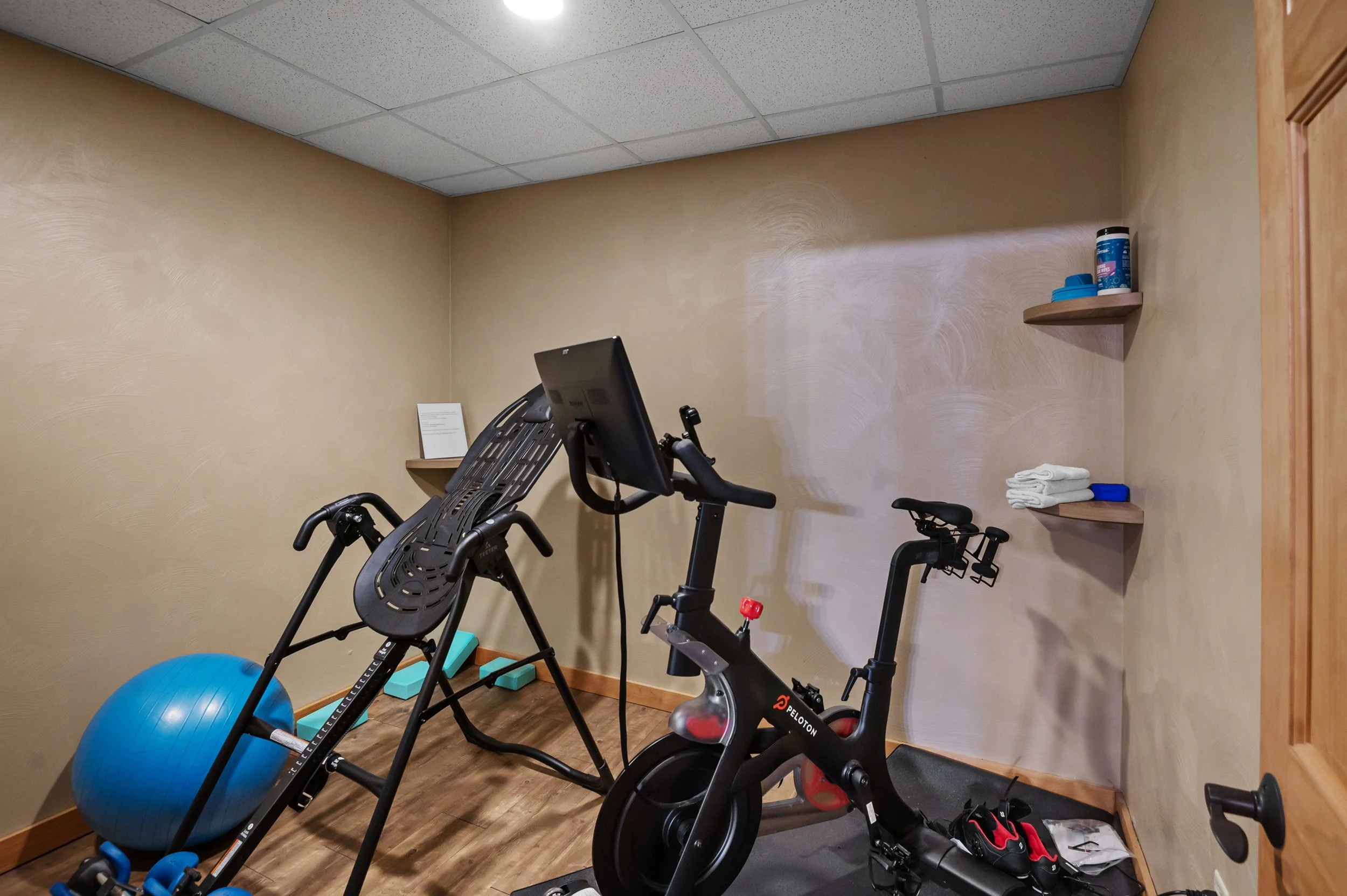 Gym & Peloton (Ground Floor)