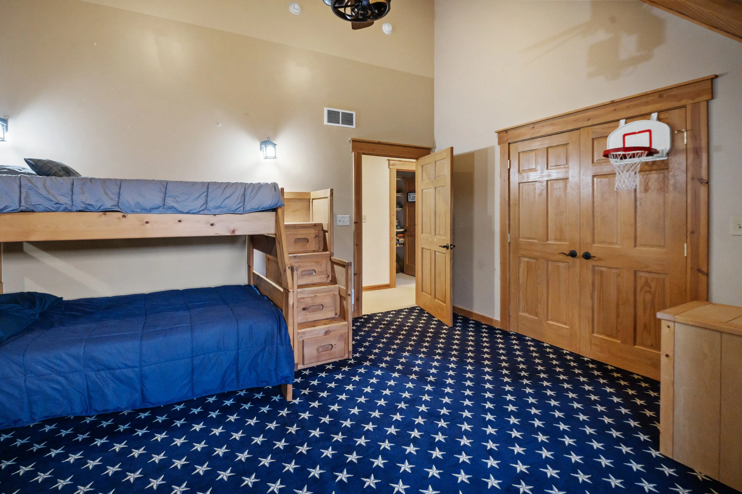 Bedroom 2 Twin, 1 Double, 1 Futon (2nd Floor)