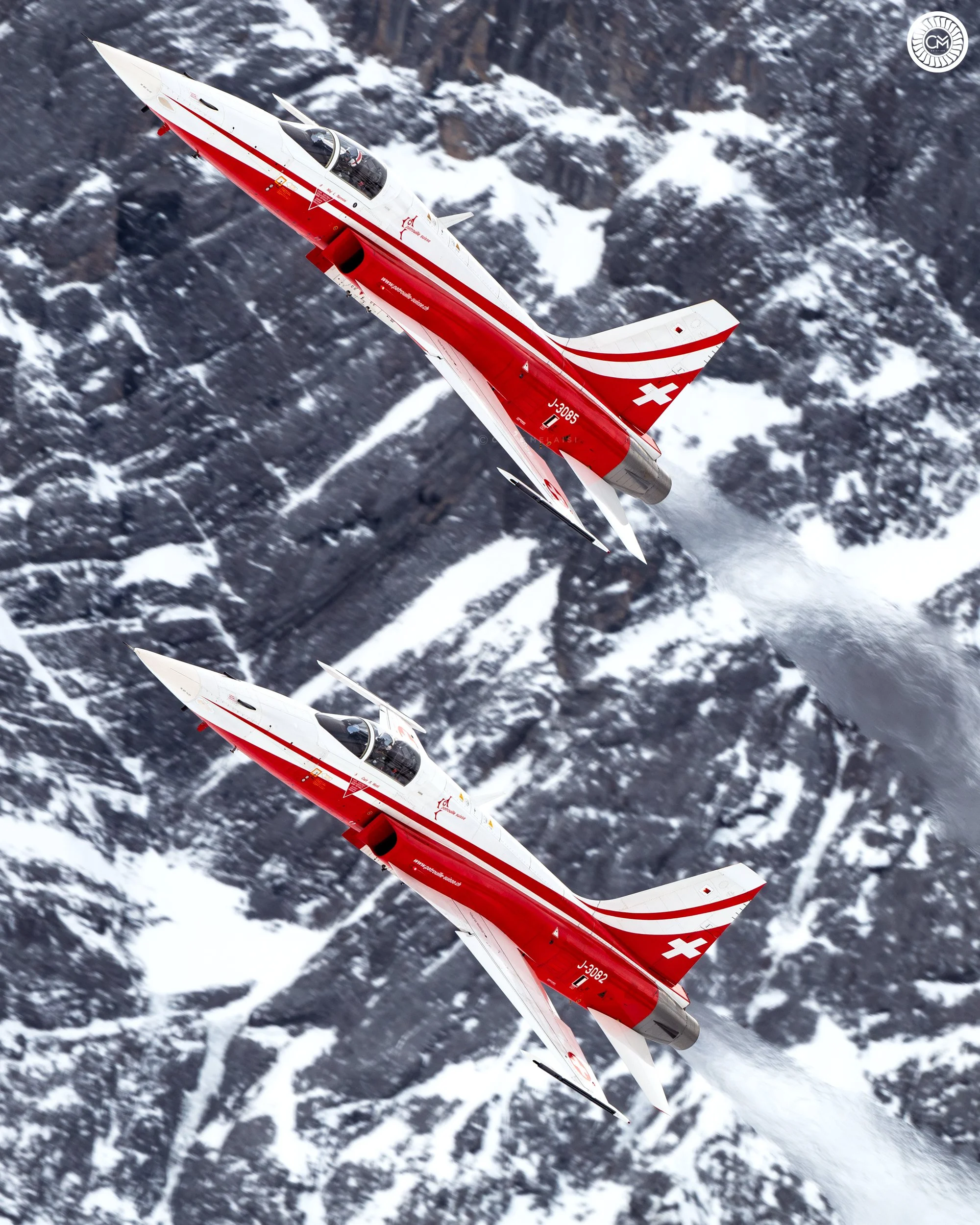 Downhill Jungfrau Emmen Air Base II Patrouille Suisse Swiss Air Force Display team 2026 Northrop F-5E Tiger II History Switzerland Retirement Lauberhorn Ski Race Wengen 96th Pat Display Team Aircraft Military Alps Mountain