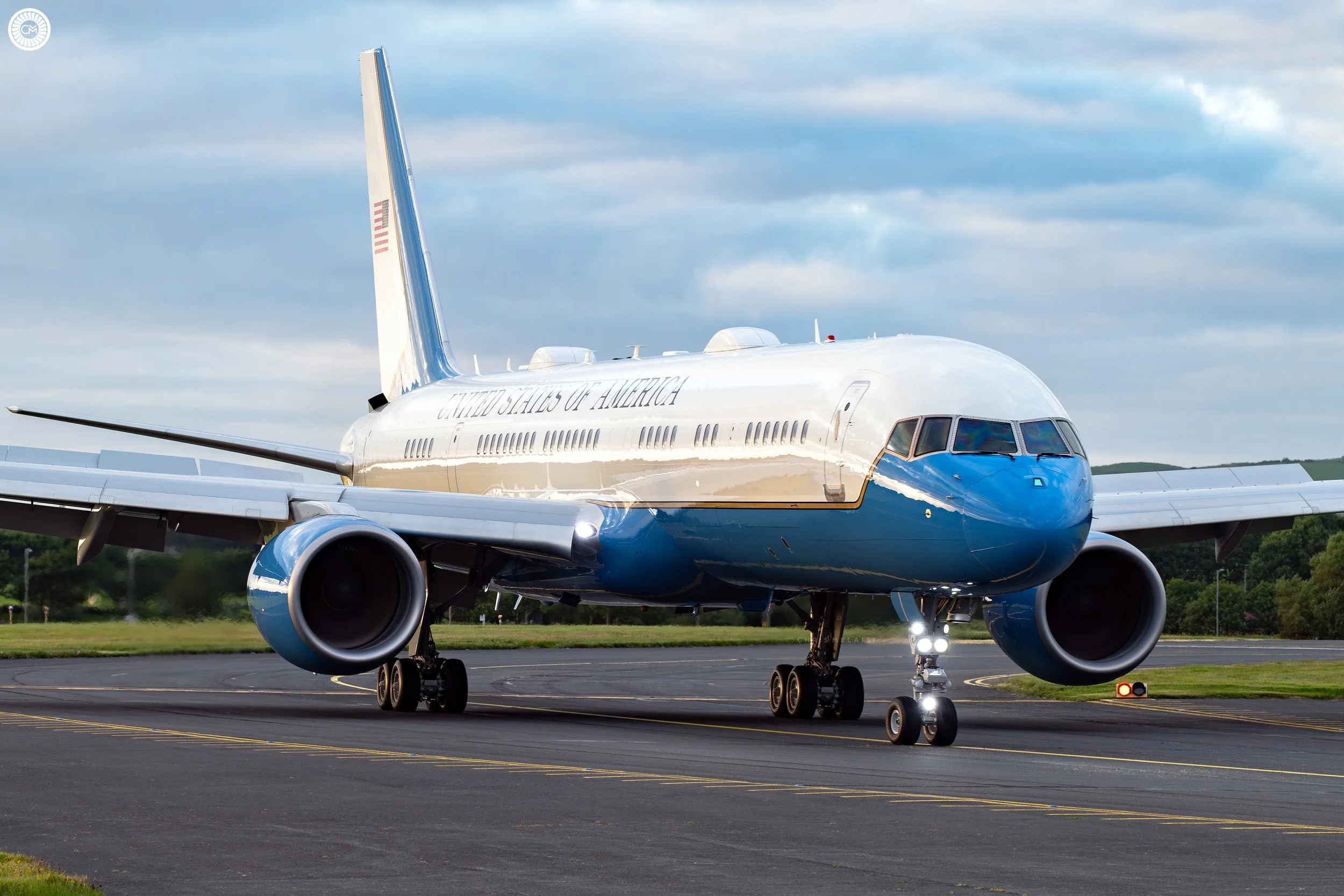 USAF United States of America Air Force Army Marines HMX-1 VC-25A C-32A Andrews AFB Scotland POTUS visit Aberdeen Prestwick Chris Melaisi Sea King HMX-1 White Top VH-3D CH-47F C-17A Globemaster Golf Course Scottish President Trump Donald EGPD