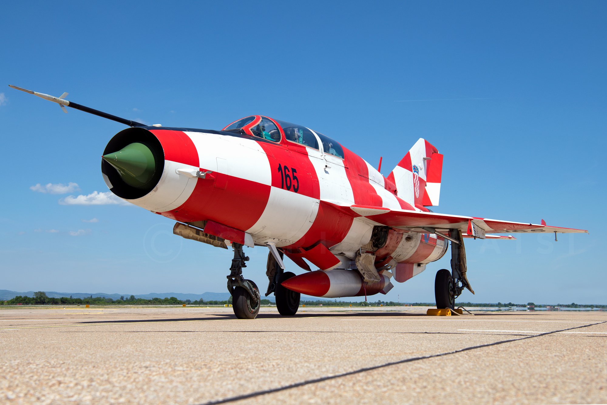 MiG-21UMD 165 Gallery.jpg