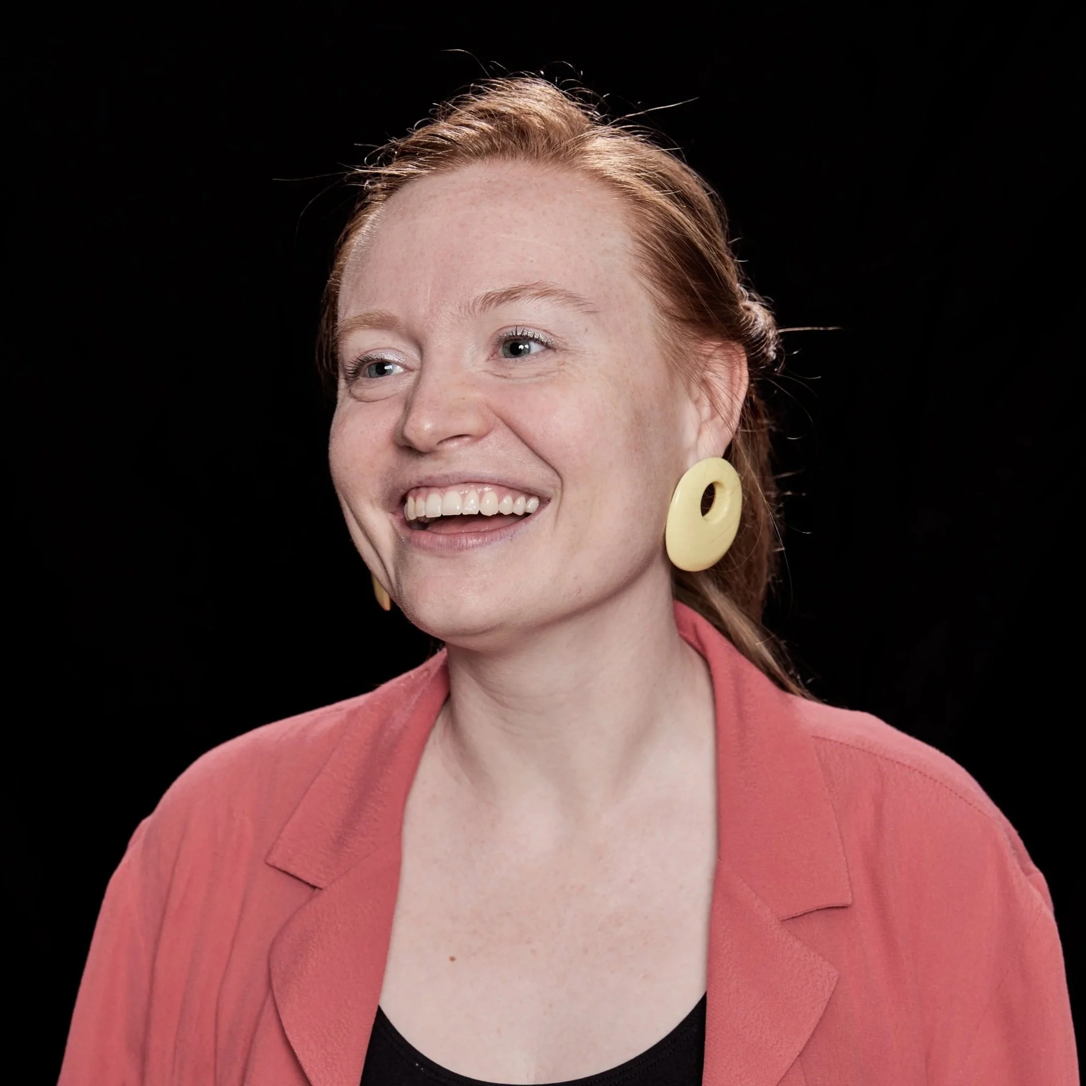 A headshot photo of Lindsay Cavanaugh.