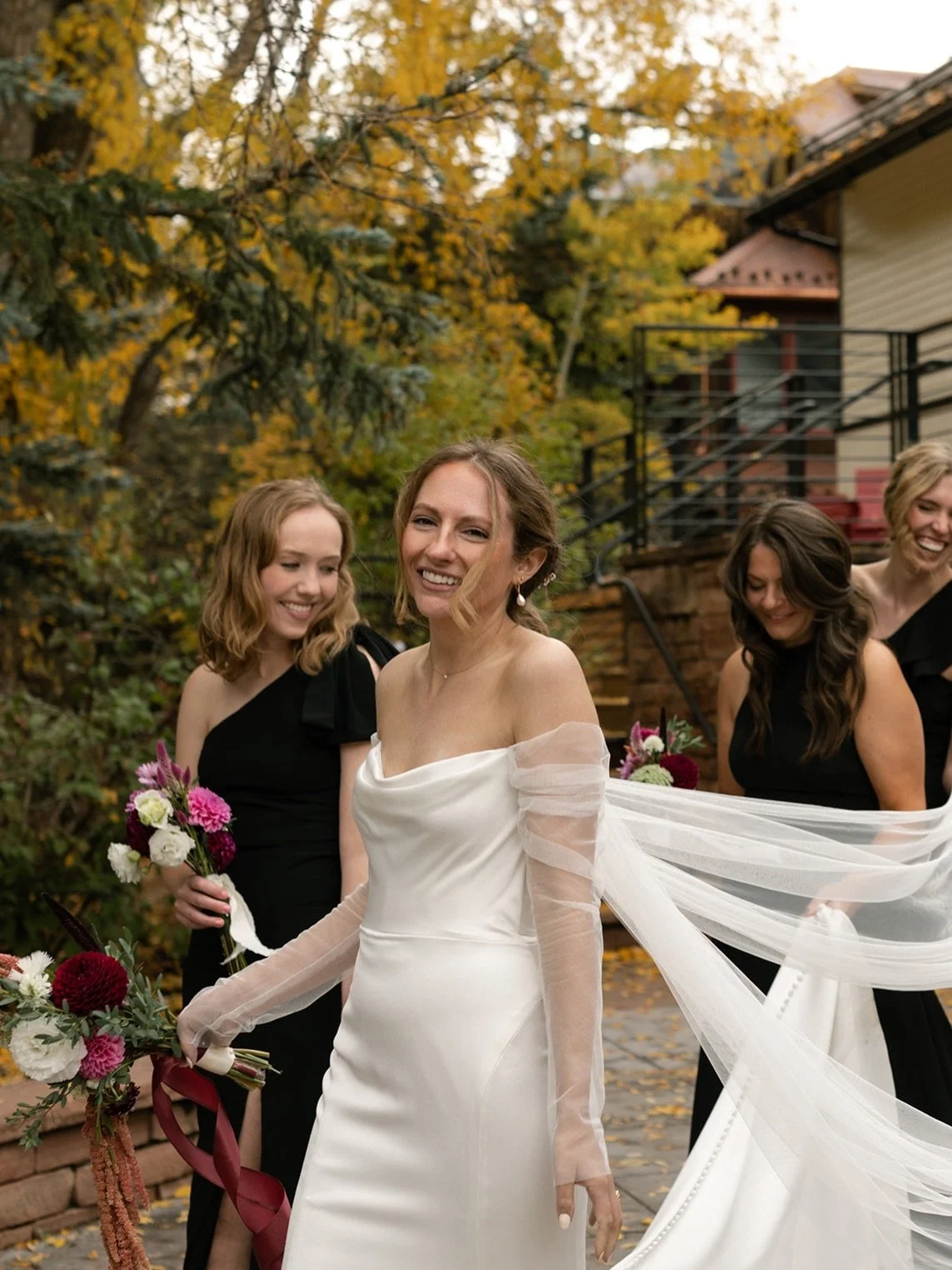 A few moments from Monica + Max&rsquo;s stunning Telluride wedding 🥂

#sanjuanmountains #ourayelopementphotographer #adventureelopementphotographer #tellurideelopement #ourayelopement