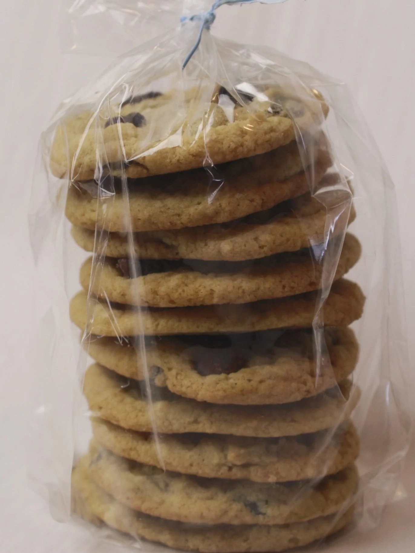Chocolate chip cookies are available this Saturday!

⏰ 9am-1pm
🗓️February 21st
📍Oak Creek Community Center
8580 S Howell Ave

Let us cater your next event! Order online for free local delivery at www.modobakery.com

#wisconsin #mke #desserts #cater