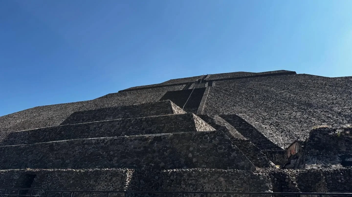 Teotihuac&aacute;n. Incredible.