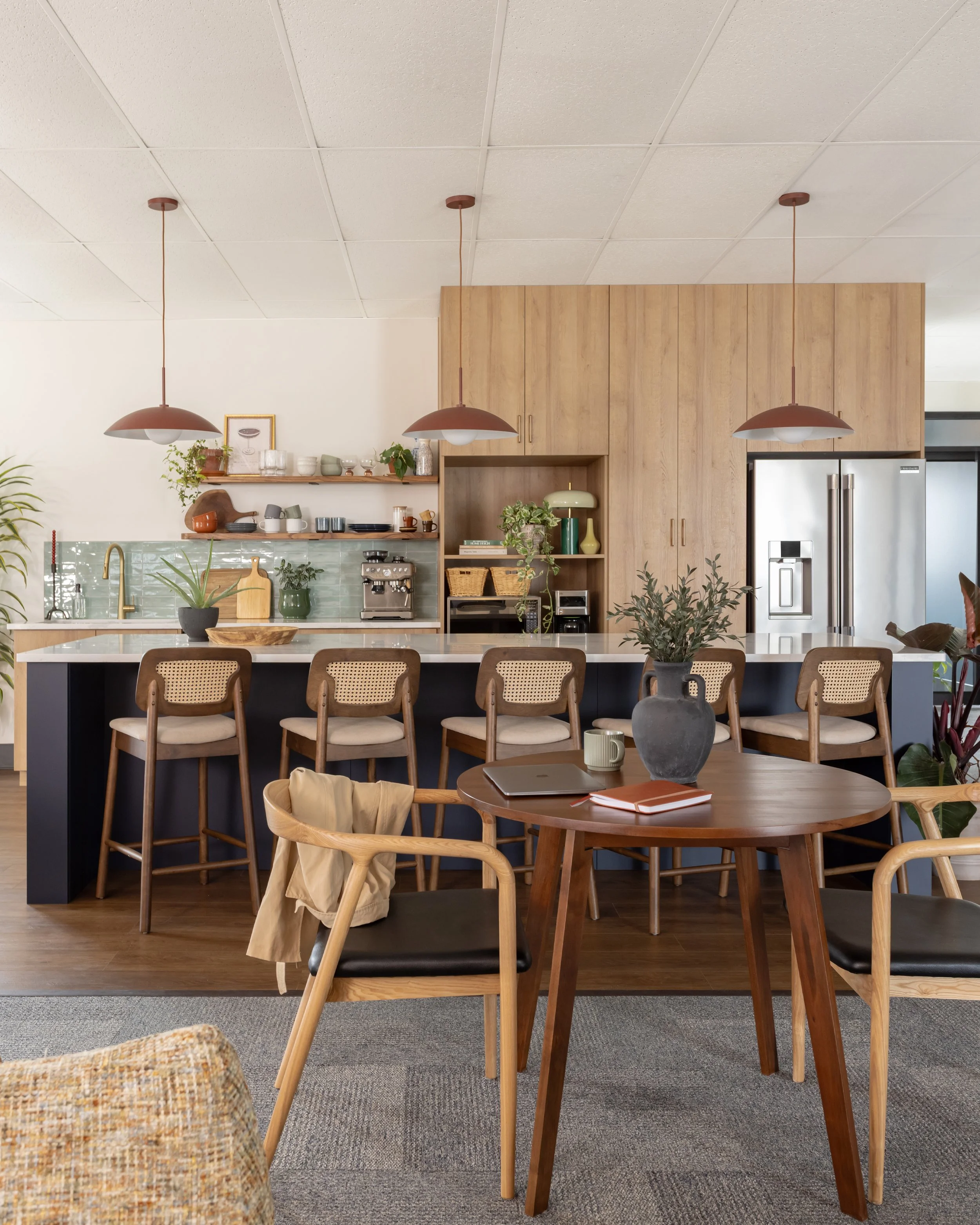 HQ By Resolve