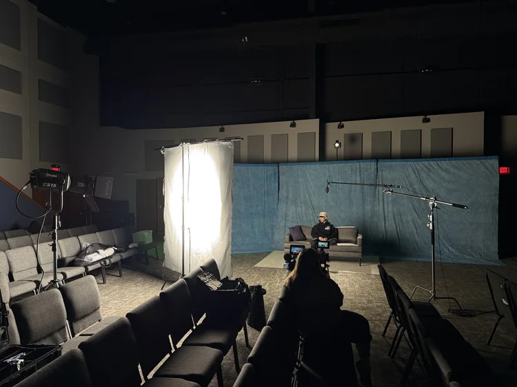 Lighting an interview on a darkened stage