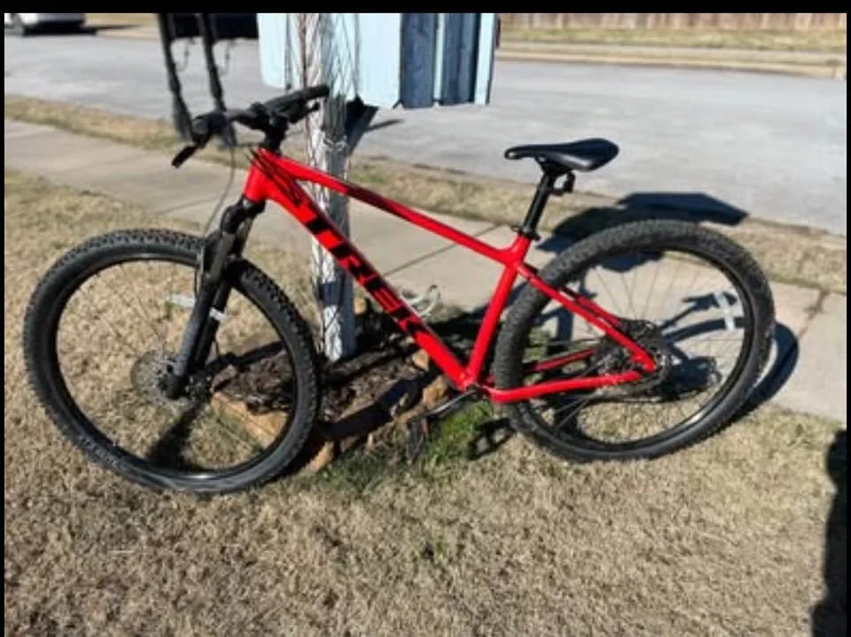 2025 Trek Marlin 6 - M/L (29") - $550

Contact Hannah Hereth - hannahbellz87@gmail.com

