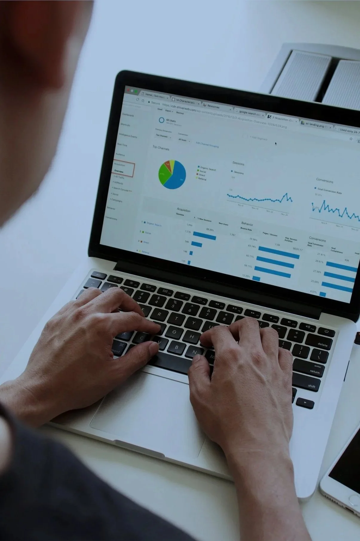 campaign-creators-pypeCEaJeZY-unsplash copy.jpg