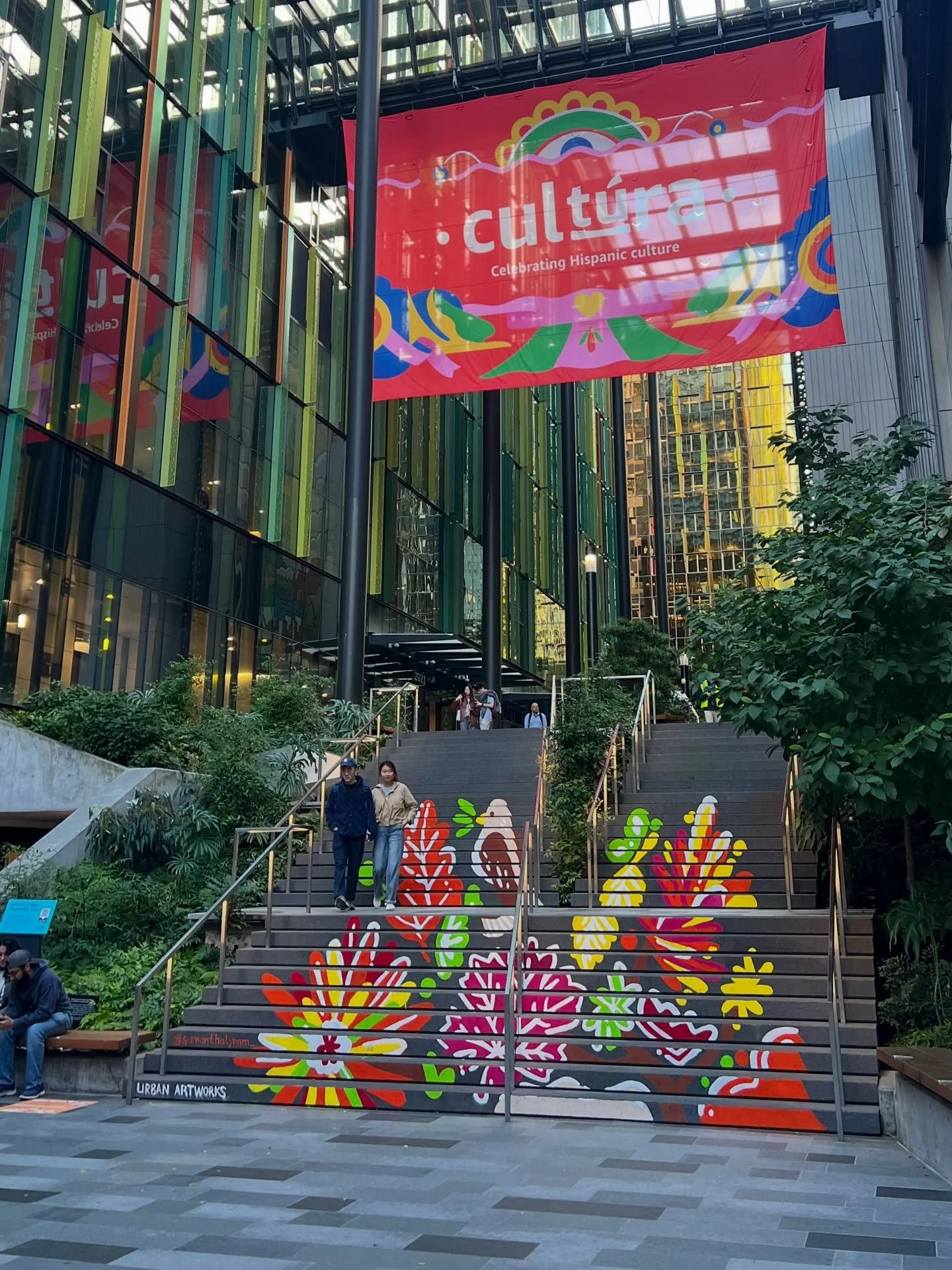 Thank you to @urbanartworks and @amazon for letting me add a little splash of color to the autumn season at @southlakeunion 🧡💚💛

You can catch these temporary installs at Doppler, Path to Yes, and by the Amazon Spheres at Day One before they disap