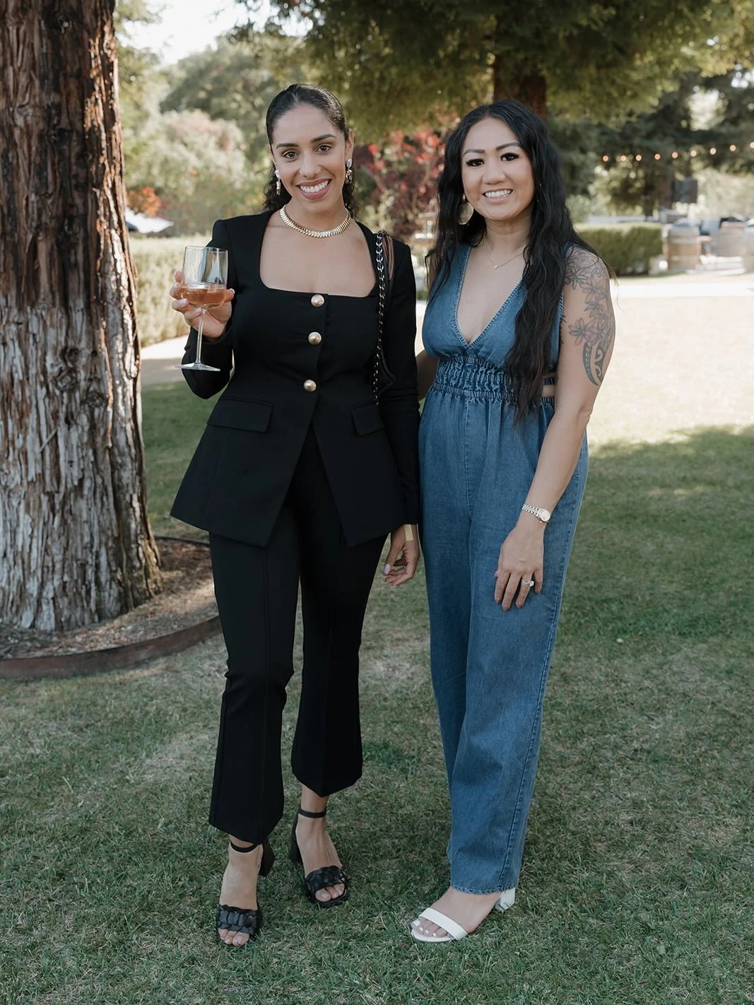 This is what happens when good people *blend* well together. 🍷 An afternoon at @casalocefarmandwinery, surrounded by the partners who make this industry feel like home.

Community ain&rsquo;t just a buzzword for us &mdash; it&rsquo;s the whole vibe.
