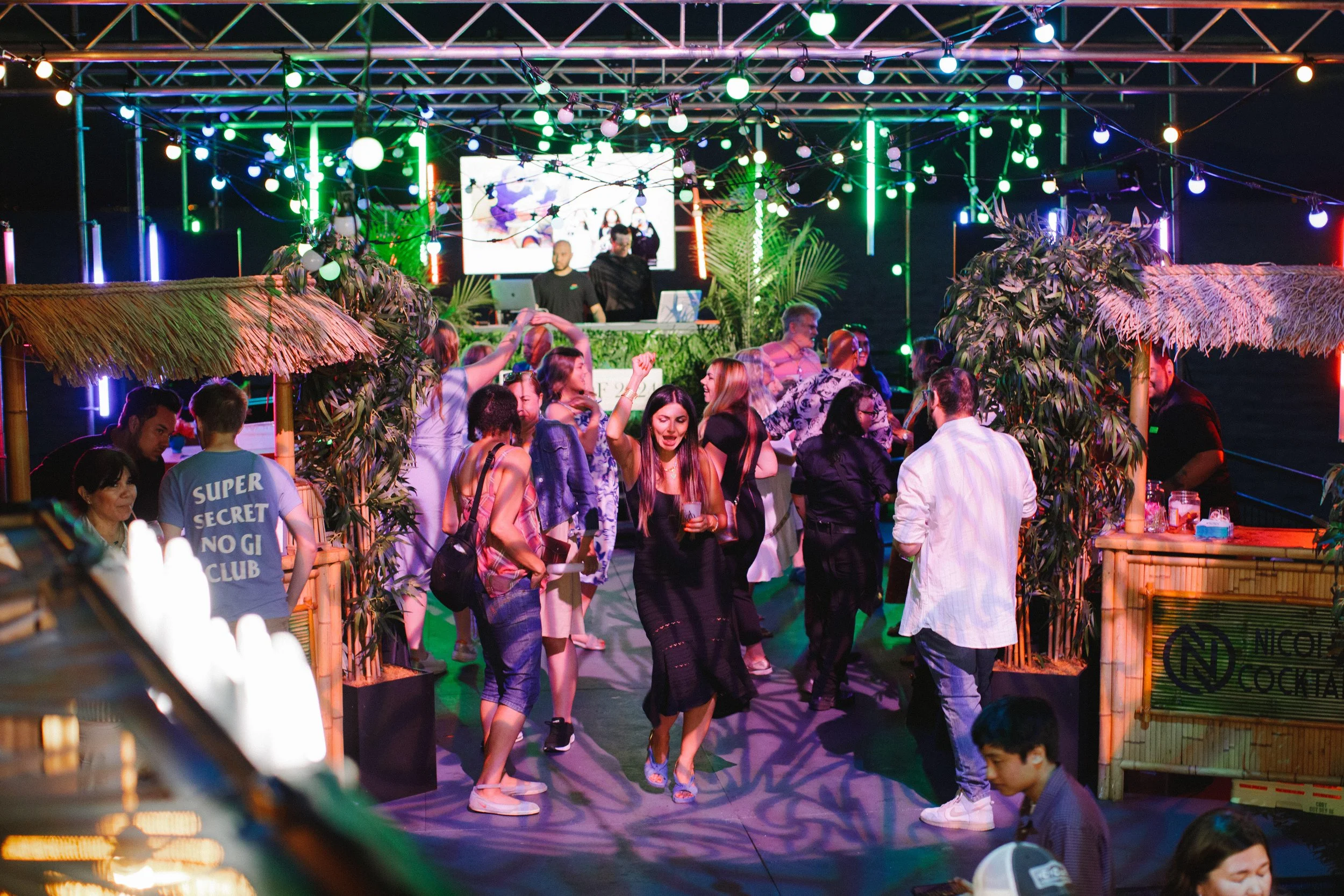 Inside This Tropical-Inspired Graduation Party in Seattle