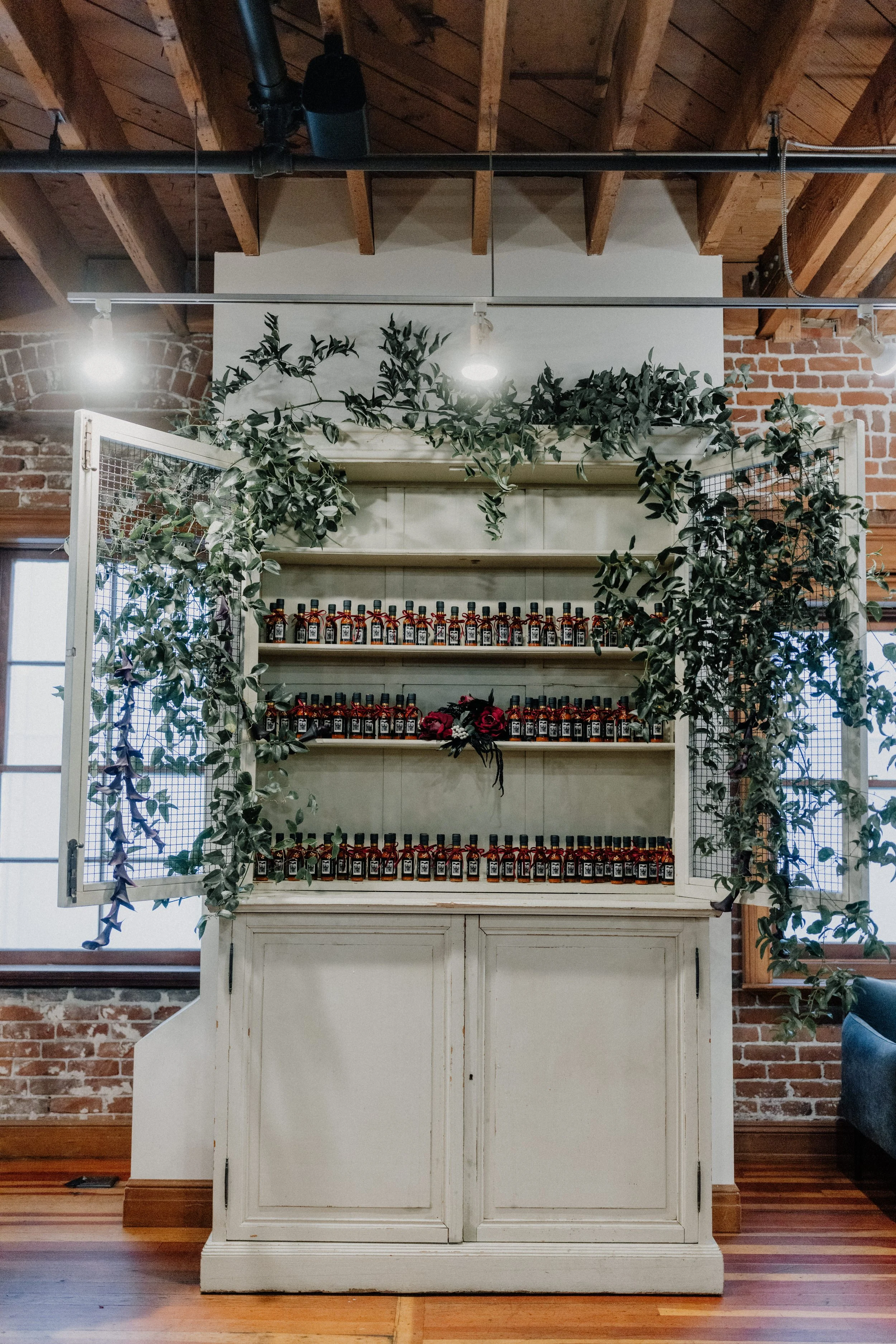 hot sauce wedding favors