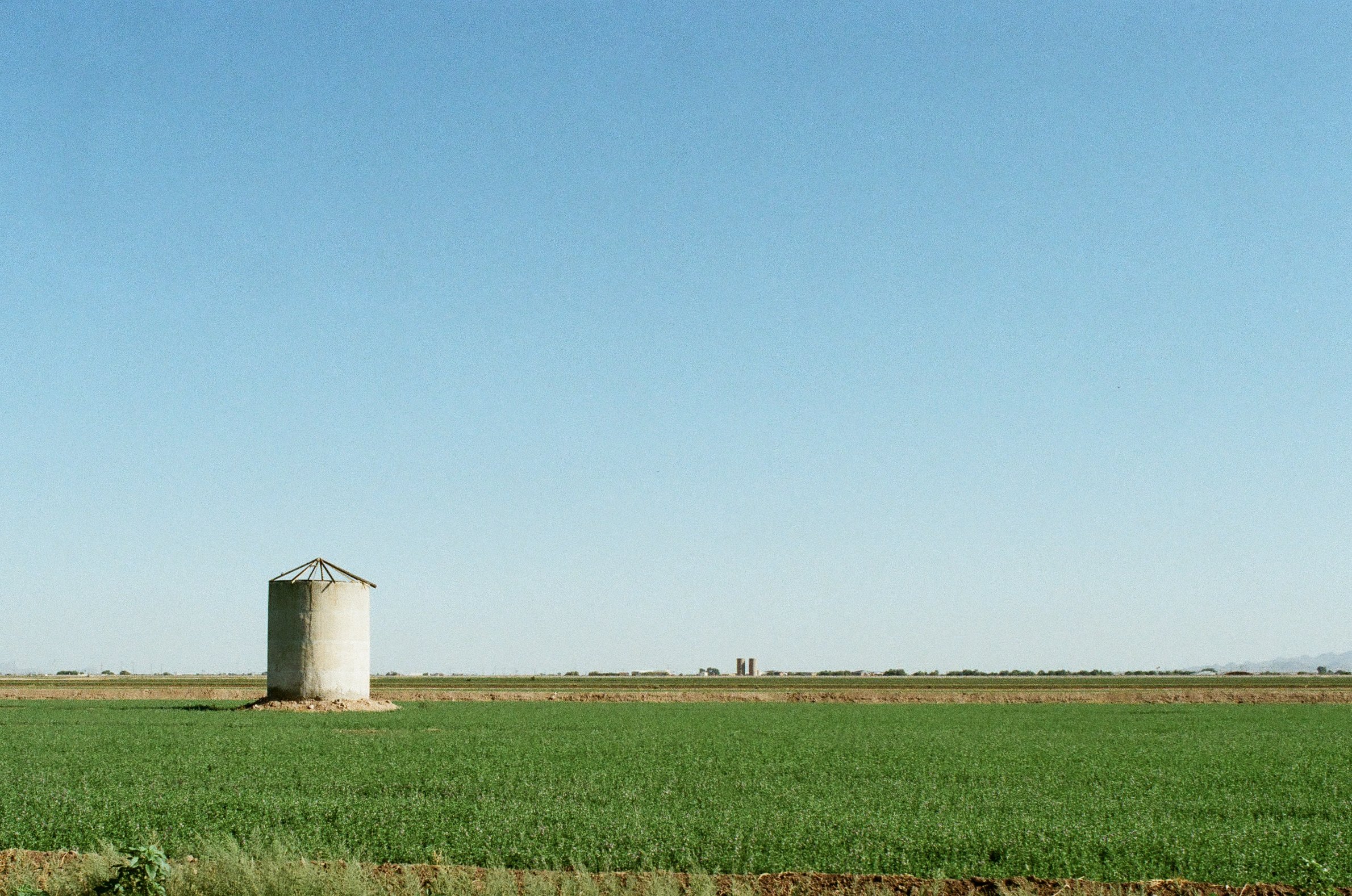 000564390028-2.jpg