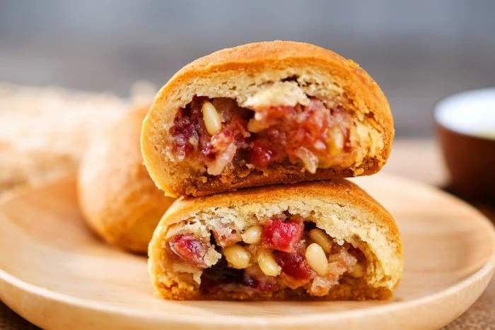 yunnan-ham-moon-cake.jpeg