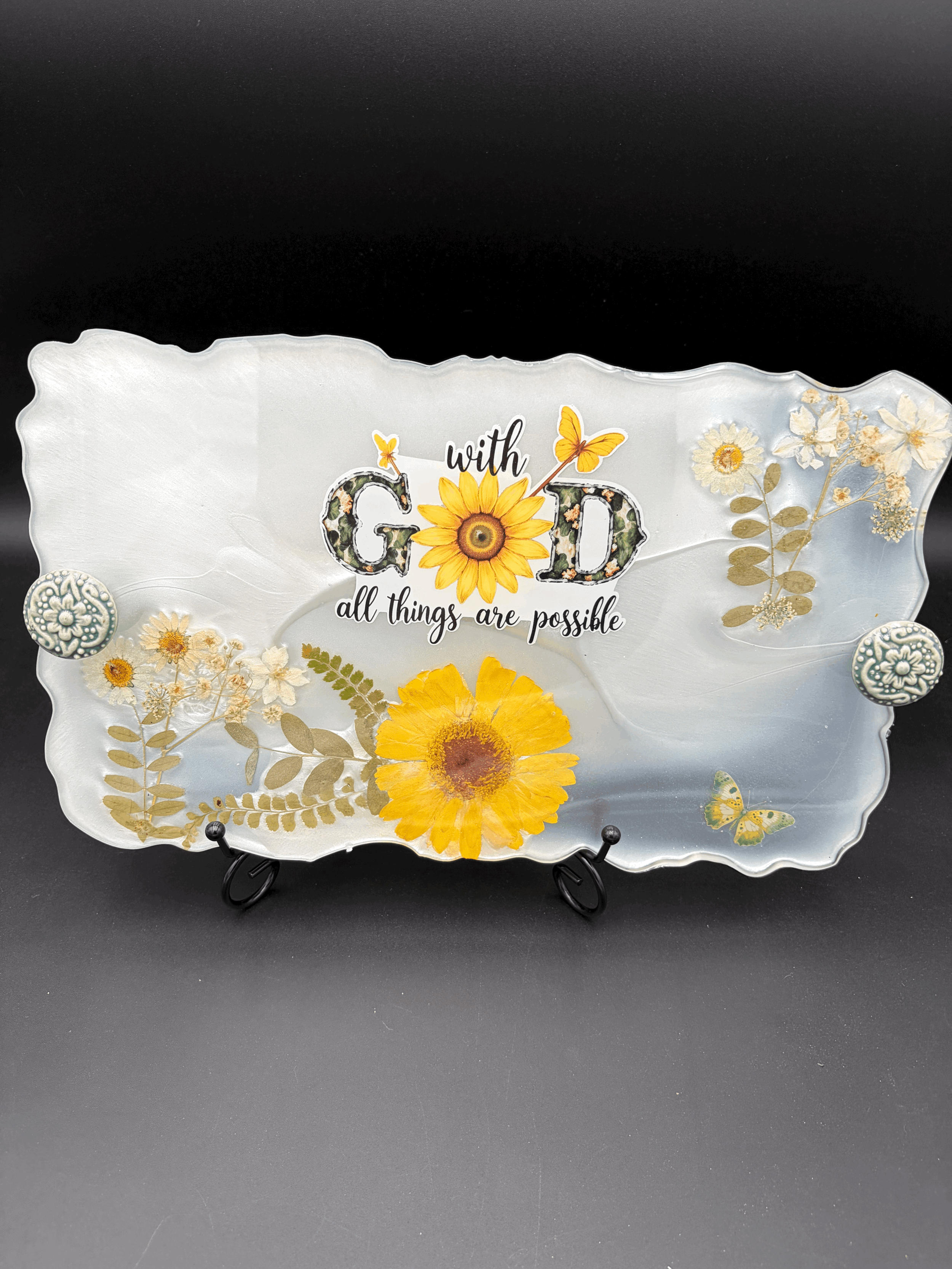 Serving tray