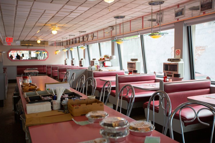Glendale+Diner_Queens_May+2022_027.jpg