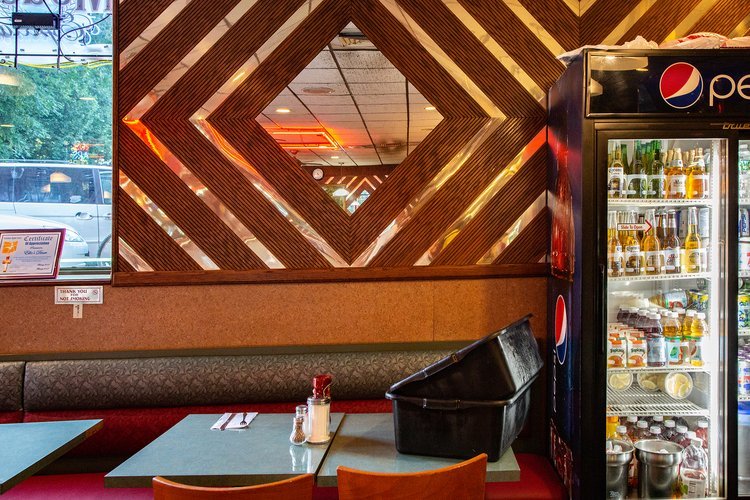 Ellies+Diner_Bronx_July+2018_13+copy.jpg