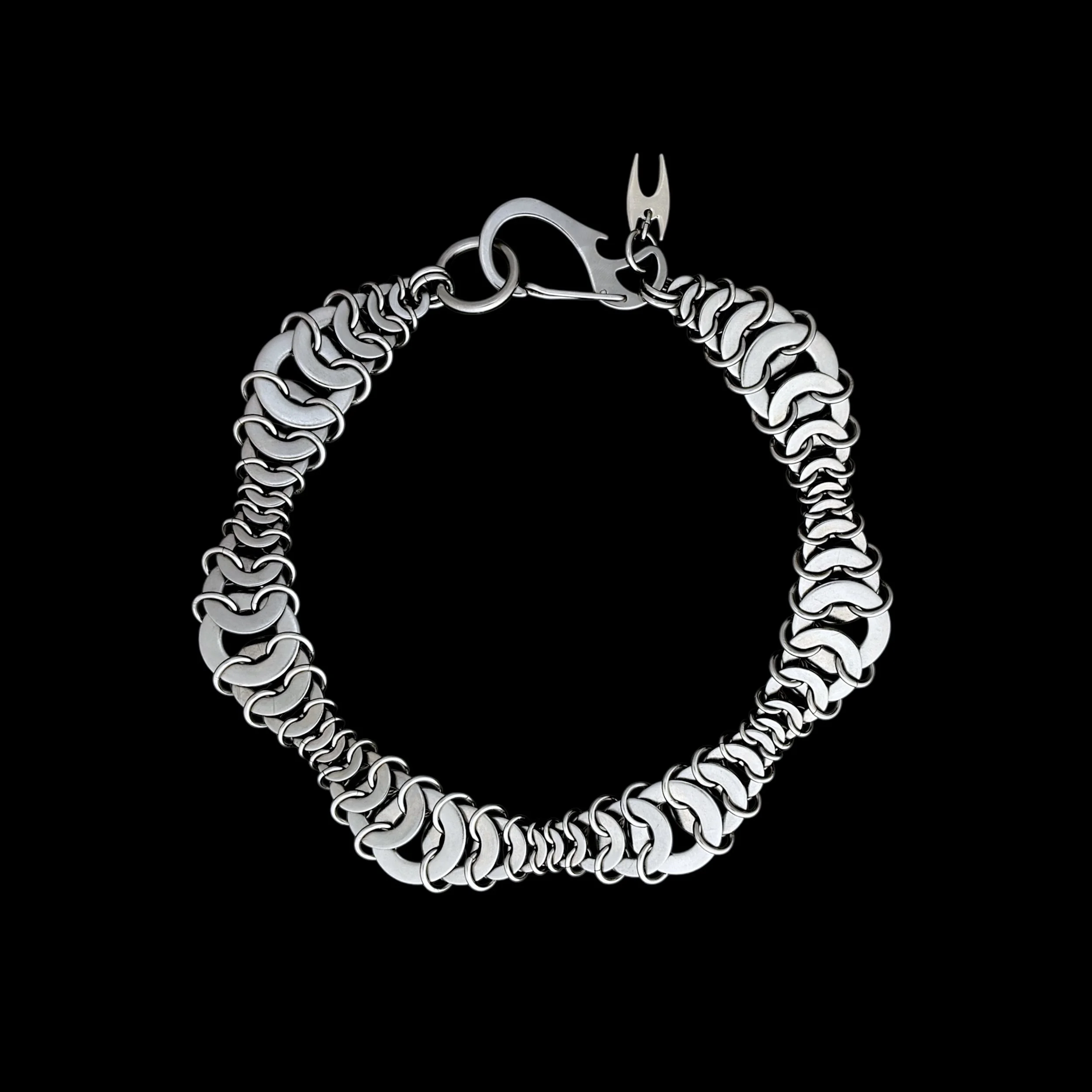 Cobra Choker