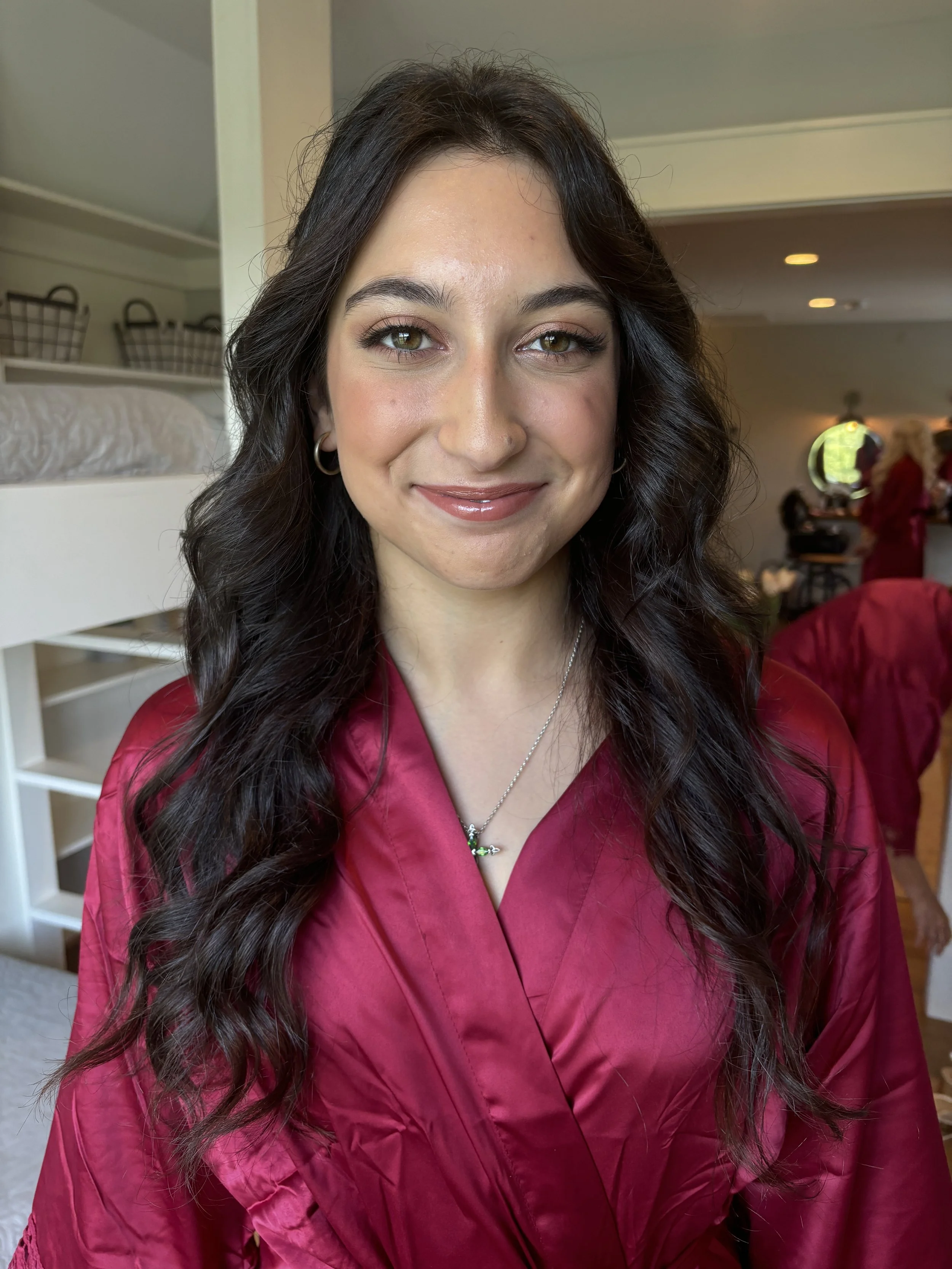 Effortless bridal makeup enhancing natural beauty in Maryland