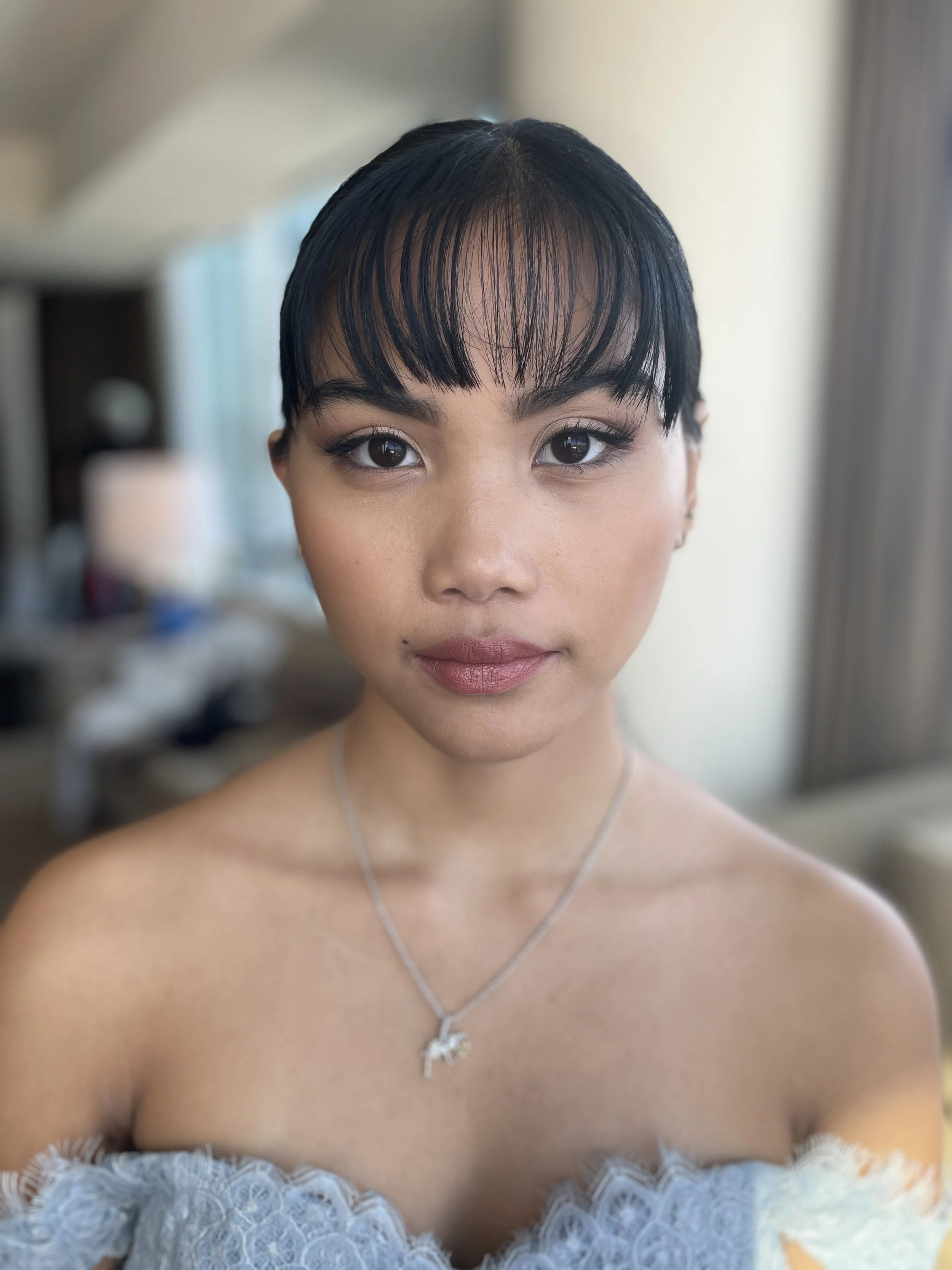 Maryland wedding makeup artist created natural look with glossy lips