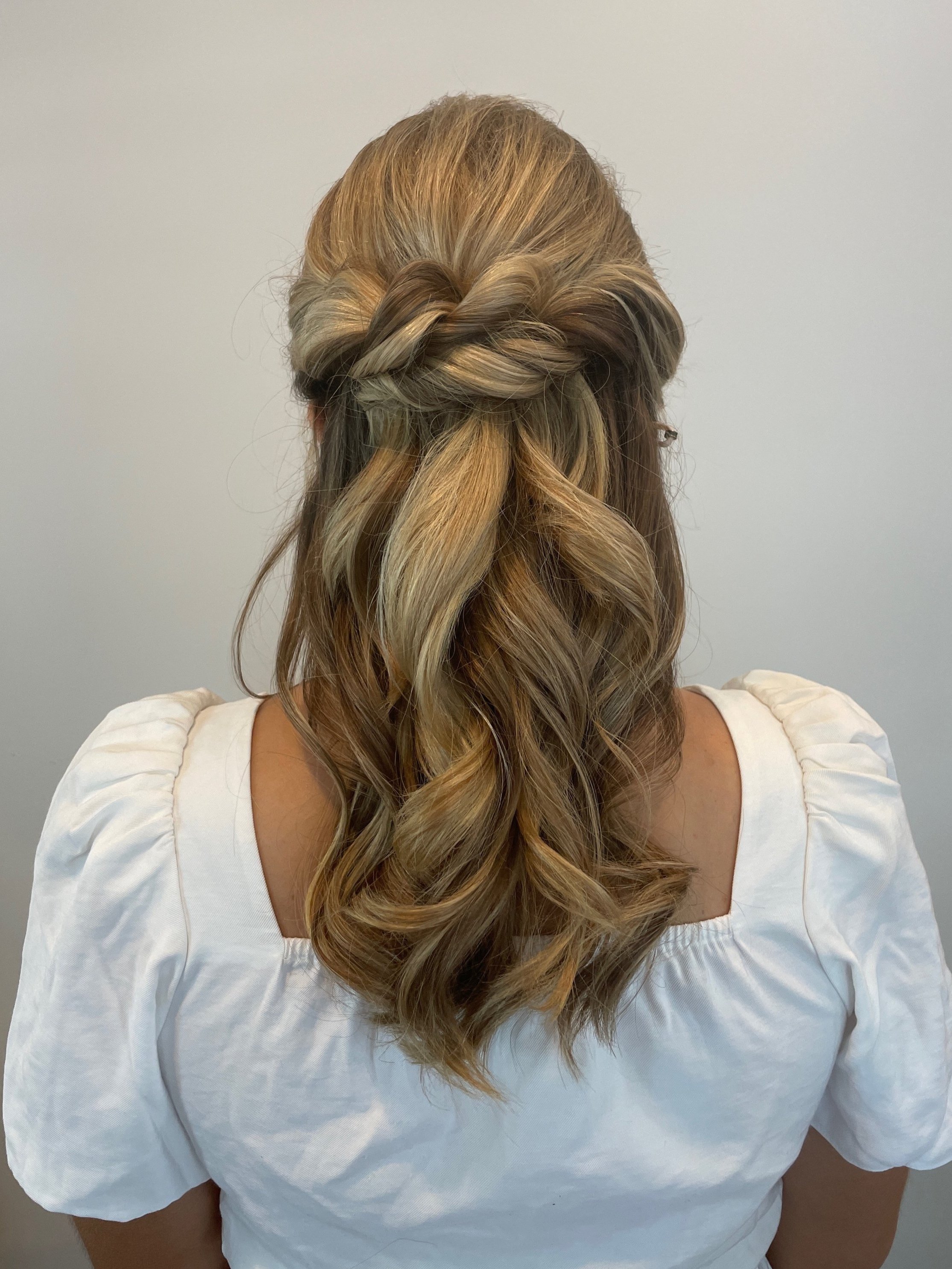 Textured half up wedding hairstyle for Southern PA bride