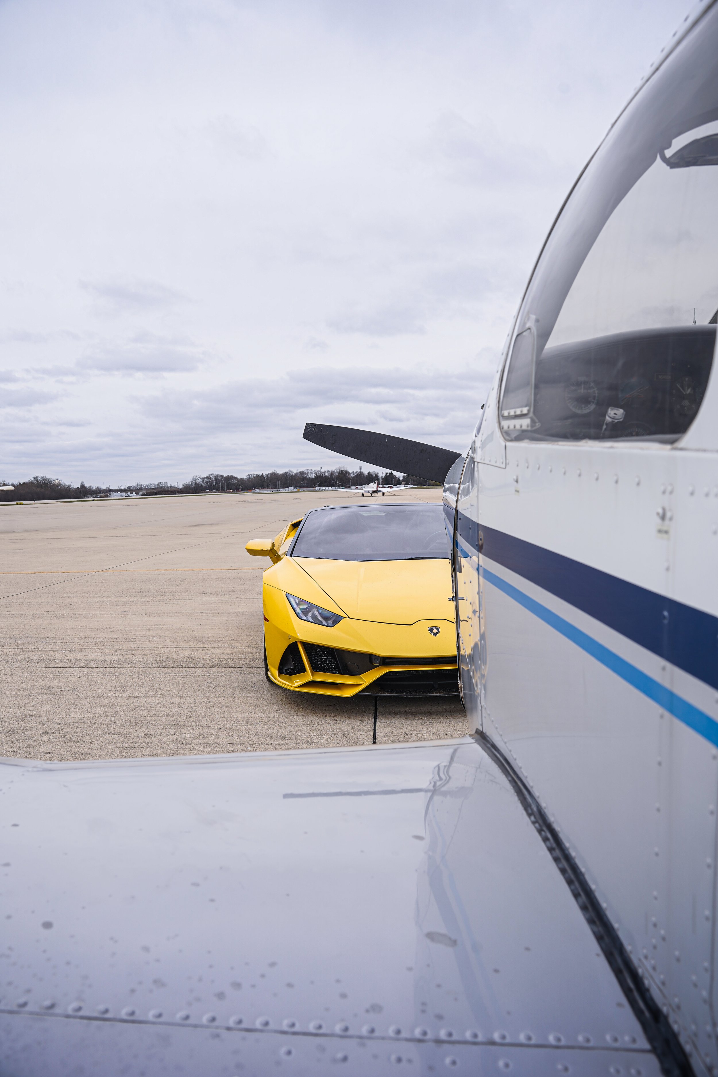 Hurucan plane iii-1.jpg