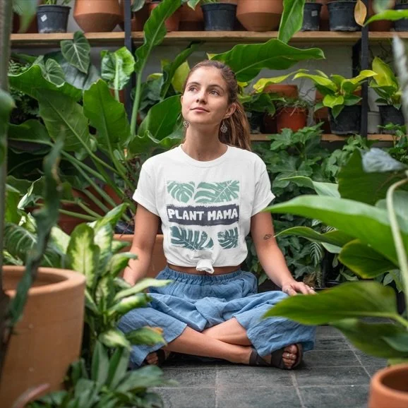 Had to make a tee for the plant enthusiasts 🌿💜

#vudoramarie #plantmama