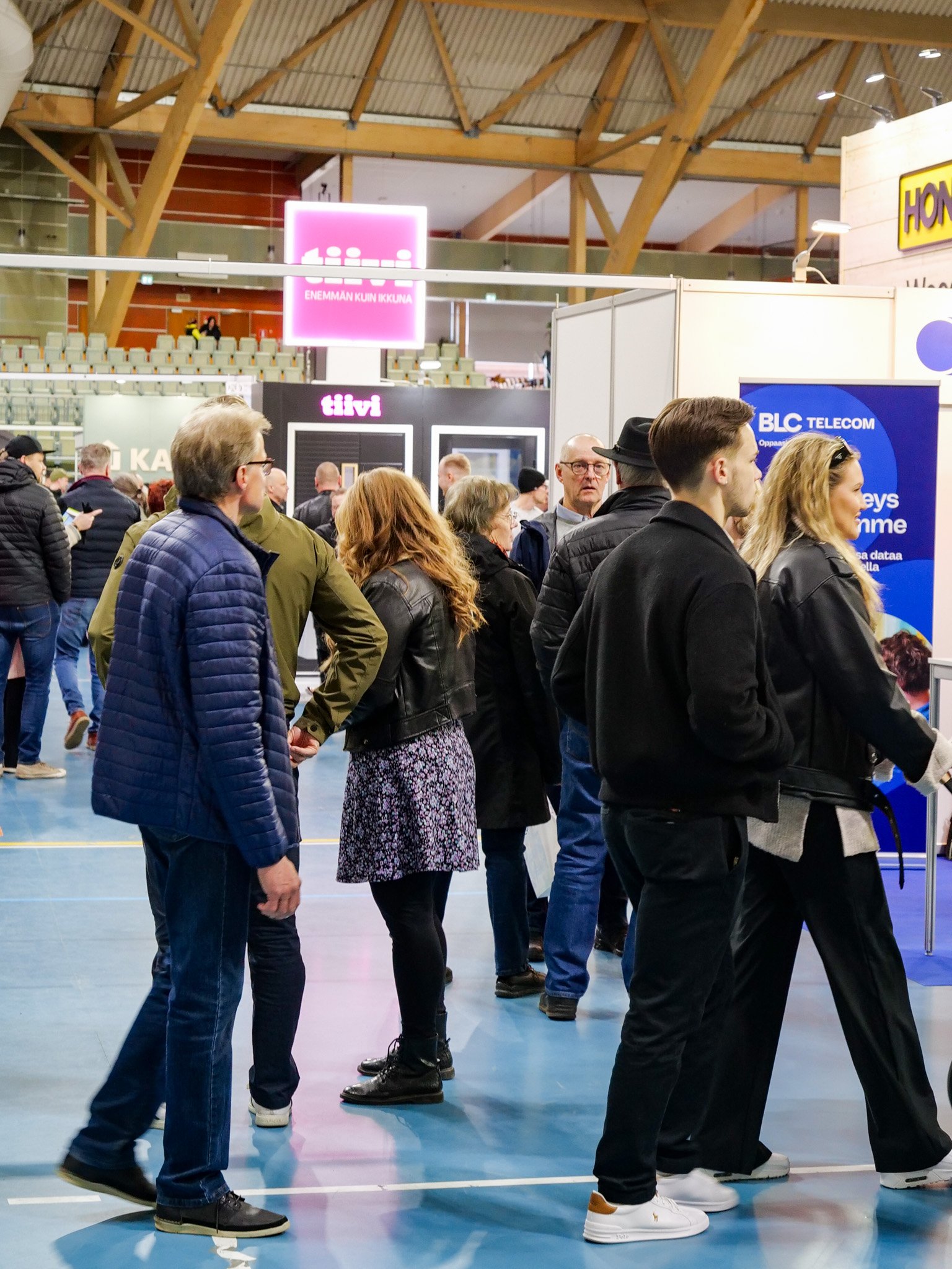 Joensuun Koti Expo l&auml;hestyy kovaa vauhtia ja viimeisi&auml; n&auml;ytteilleasettajapaikkoja vied&auml;&auml;n!💥

Mukana on jo 130 n&auml;ytteilleasettajaa, mutta viel&auml; ehtii mukaan. Lis&auml;t&auml;&auml;nk&ouml; my&ouml;s teid&auml;n yrit