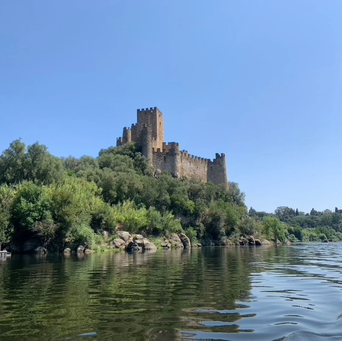 Approach to Almourol Castle on The Templar Knights Tour Almourol Castle & Boat ride tour.