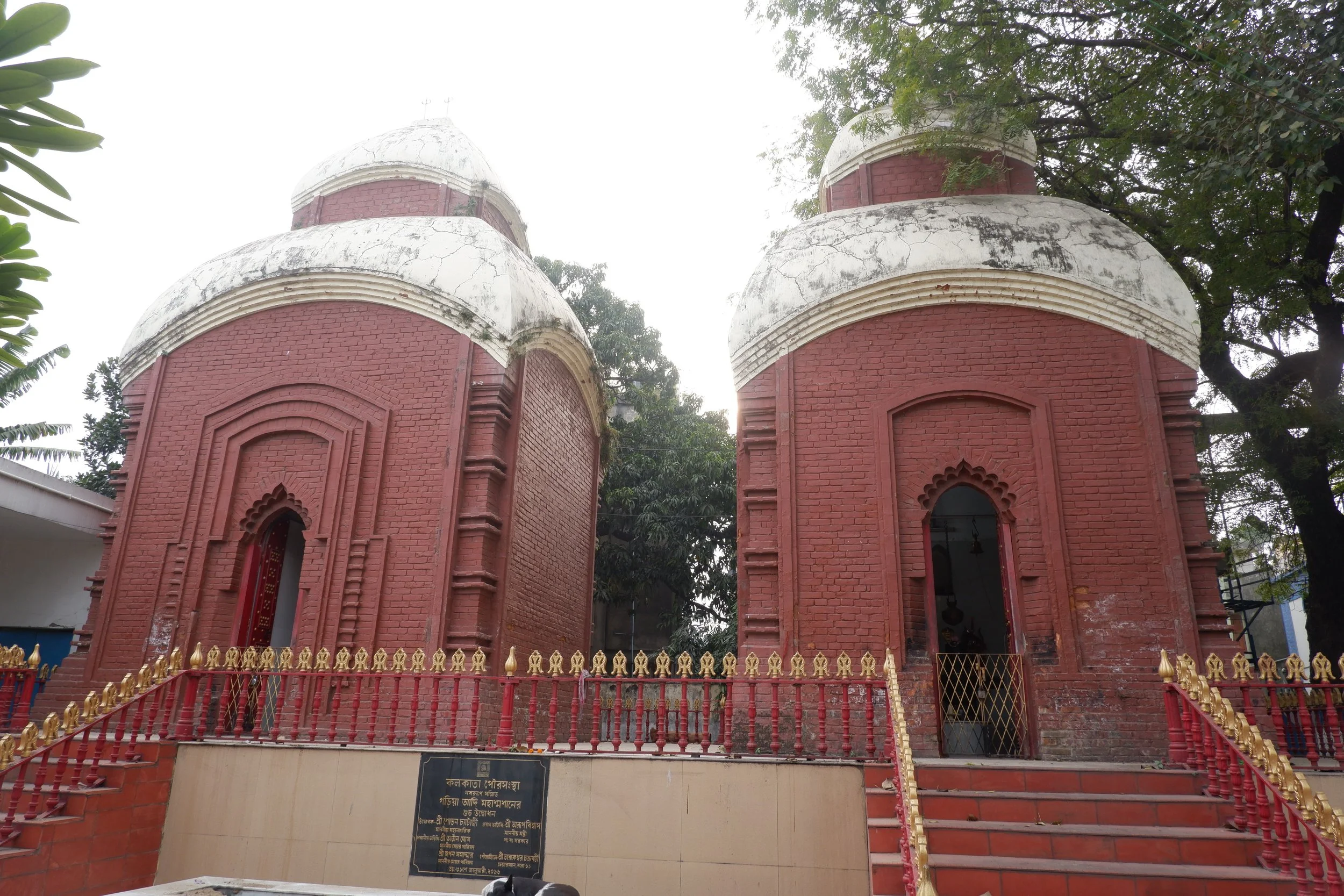 The twin temples, or 'Jora Mondir'