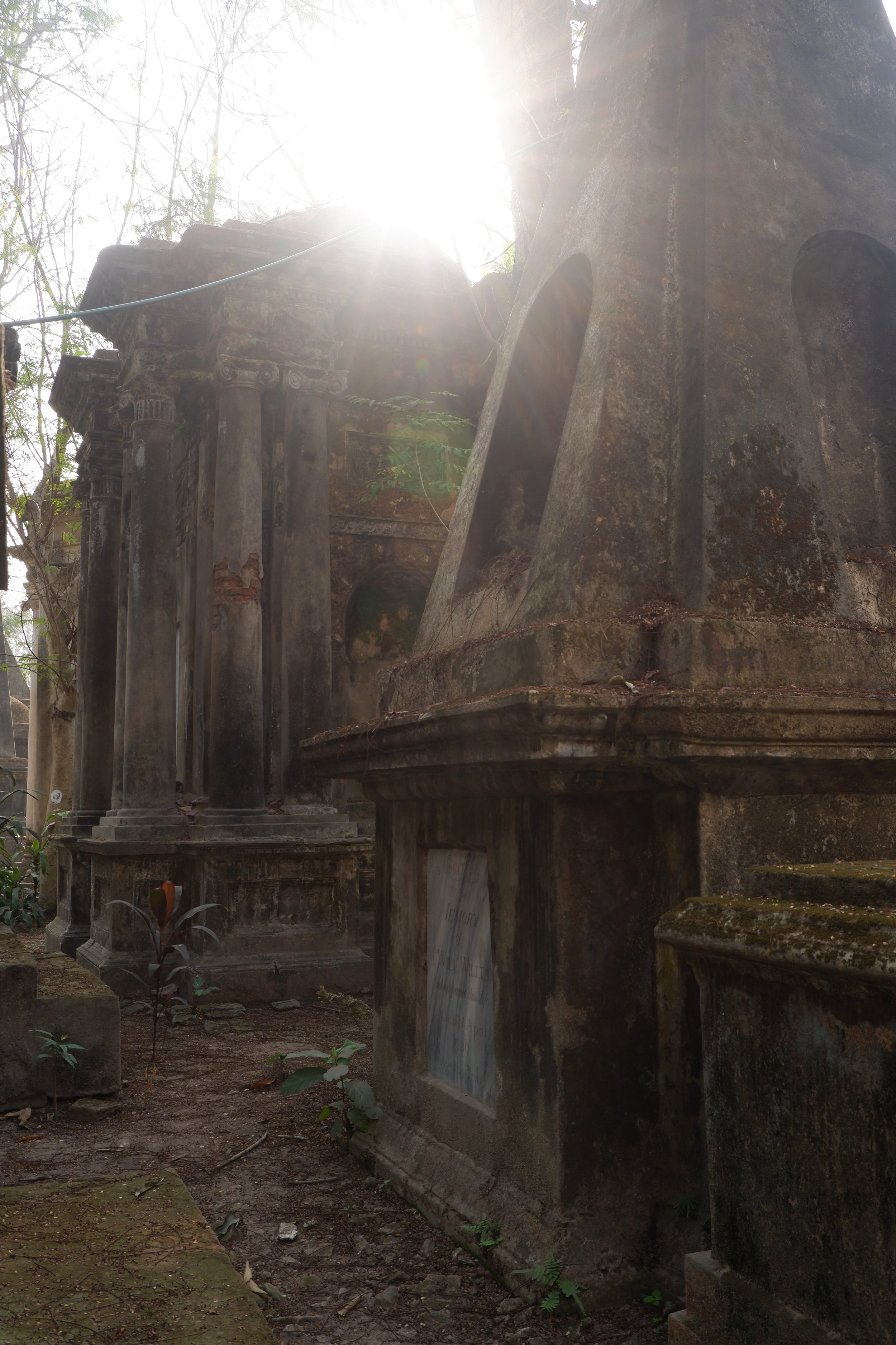 Corinthian pillars are a feature of more well-financed graves