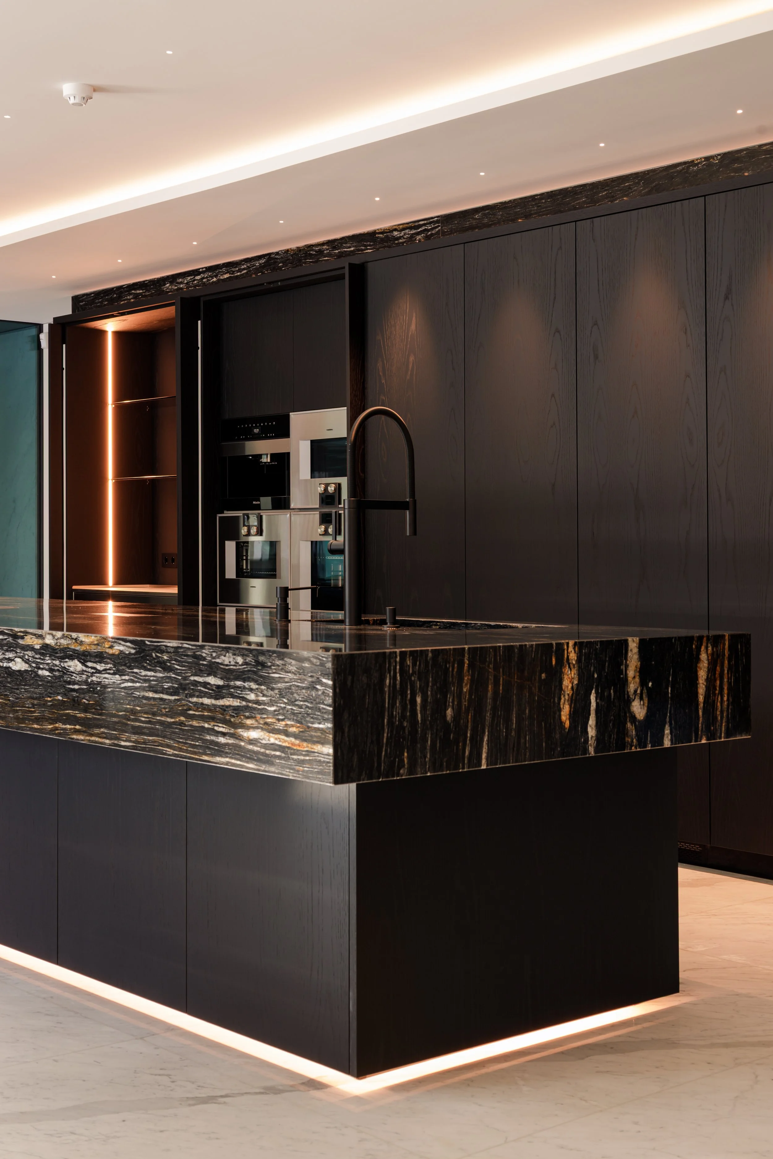 KITCHEN GA • EMME & PERTO