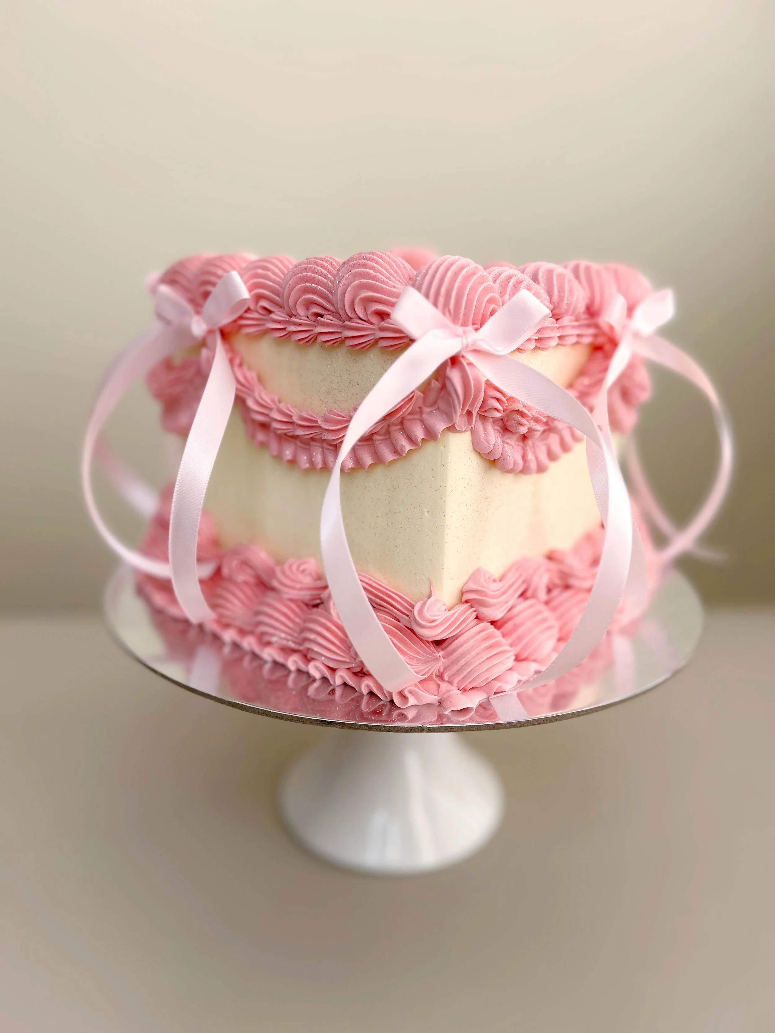 Vintage cake pastel Pink.jpg
