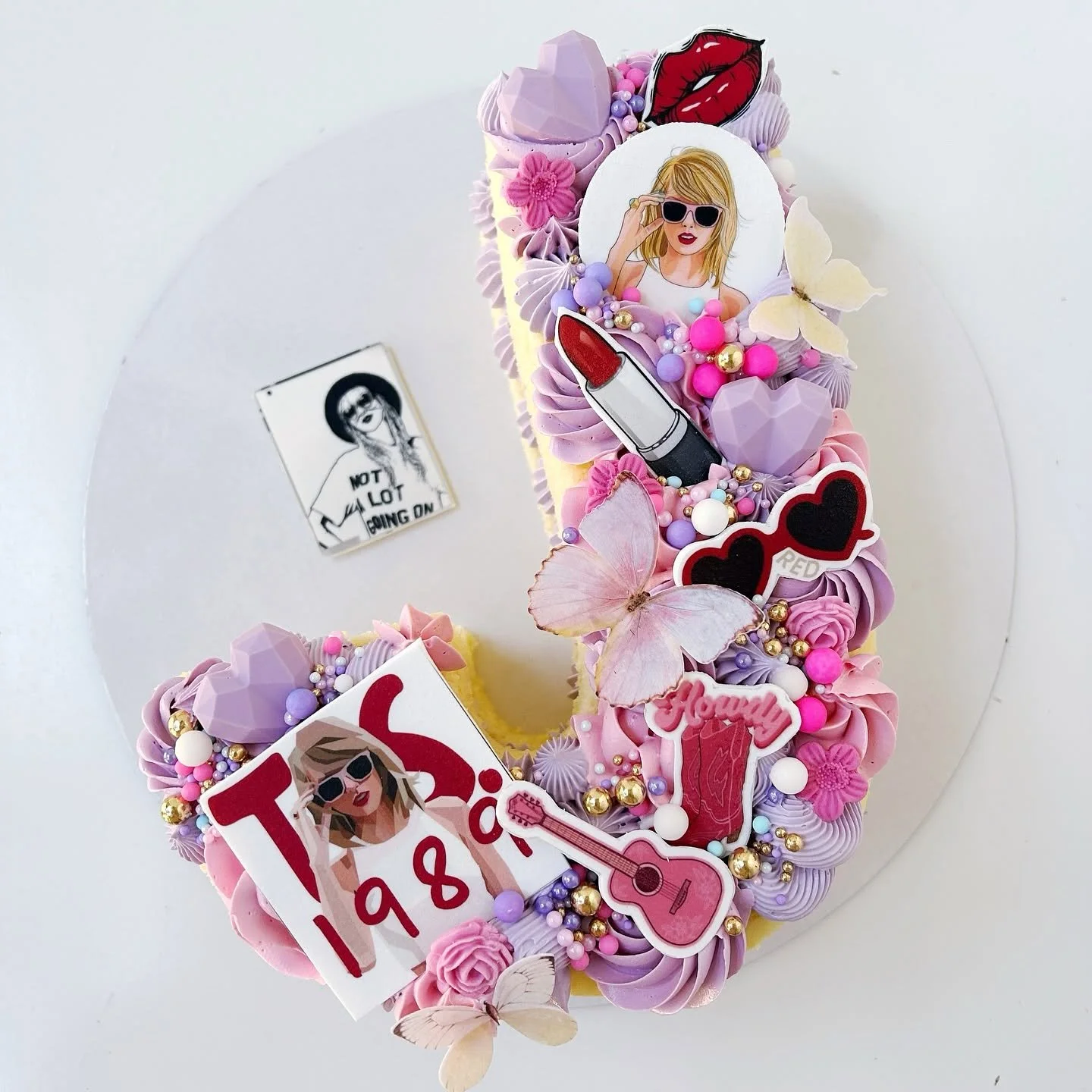 Taylor Swift cake.jpg