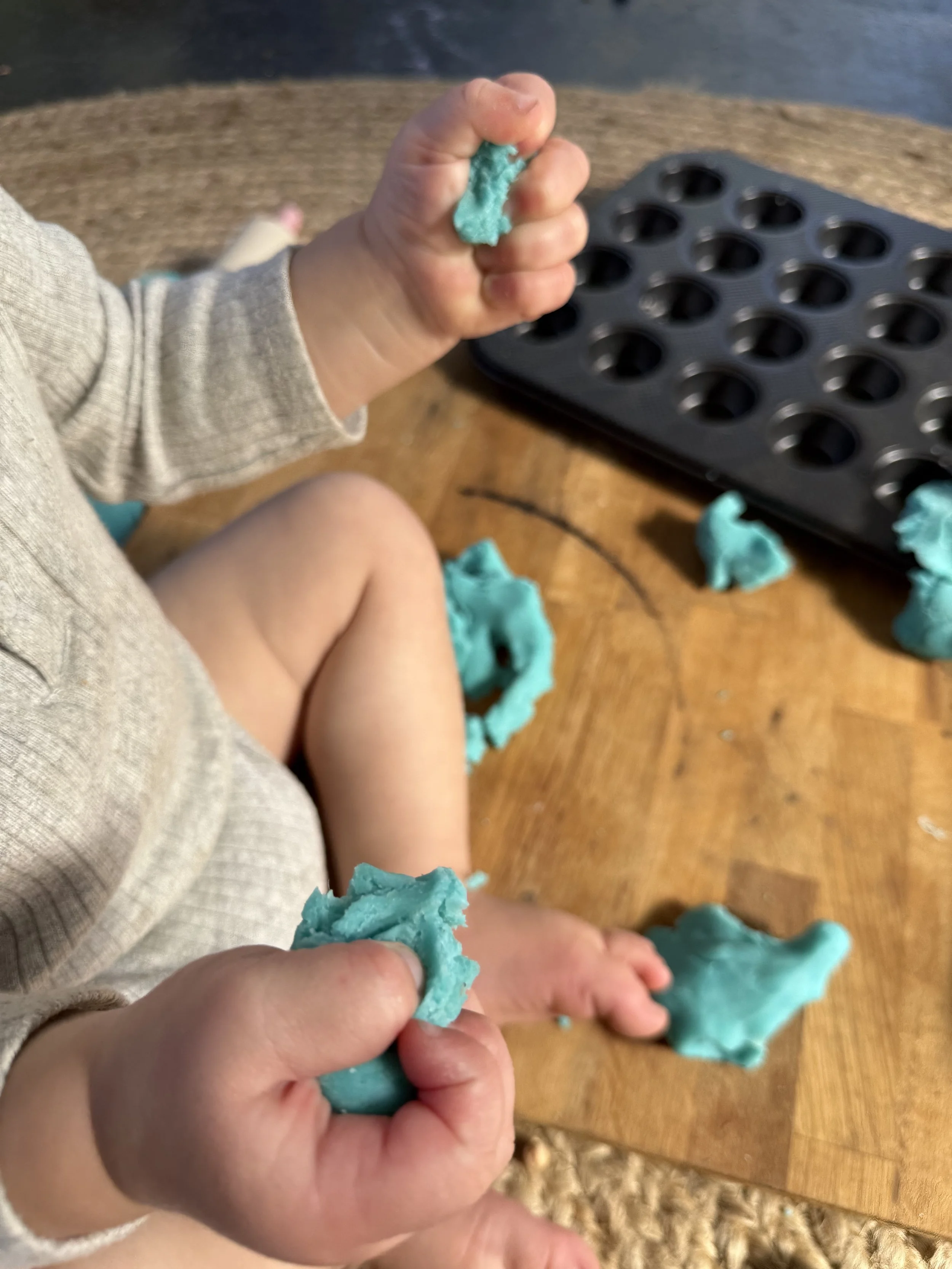 How To Play With Playdough Download