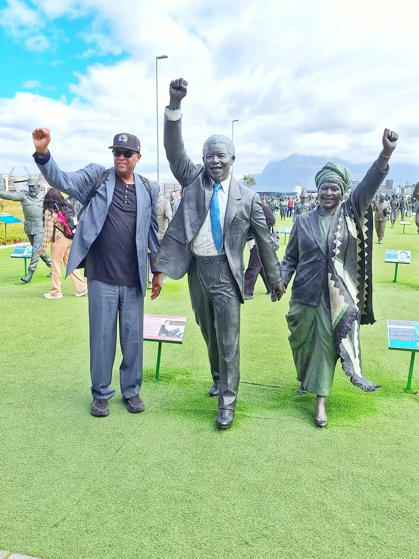 Visited Long March to Freedom Statues today @longmarchtofreedom. First time that I have a guest who is taller than the statue of Pres Nelson Mandela.