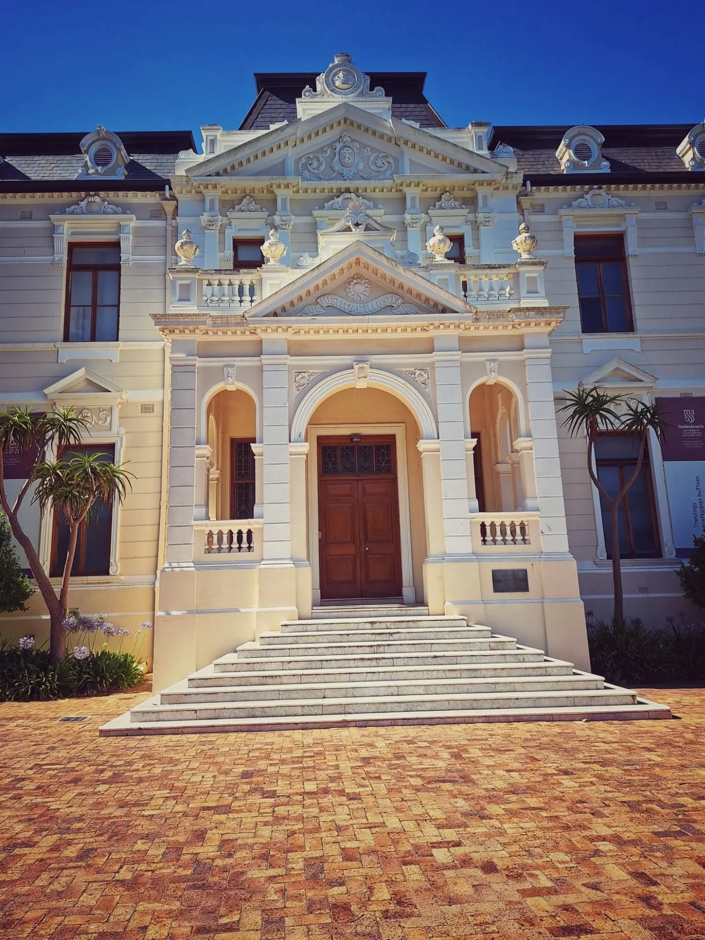 Stellenbosch is vibrant in a quiet, timeless way. 🌿🏛️
Old buildings line the streets, full of character and colour.
Each wall tells a story.
Each doorway holds a memory.
Here, history isn&rsquo;t frozen in time &mdash;
it&rsquo;s alive, warm, and b