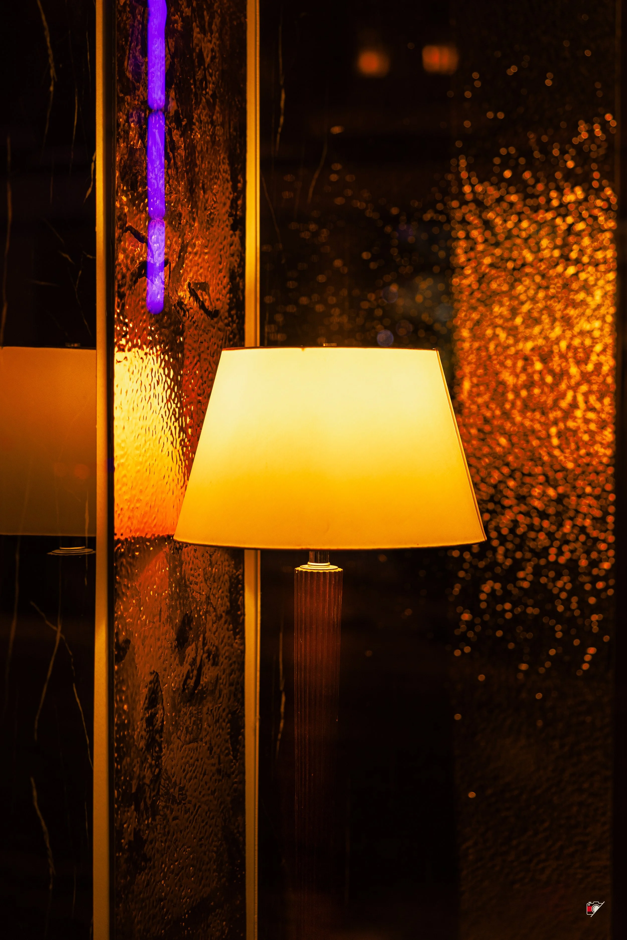 Lampe jaune Vieux-Québec_13122025.jpg