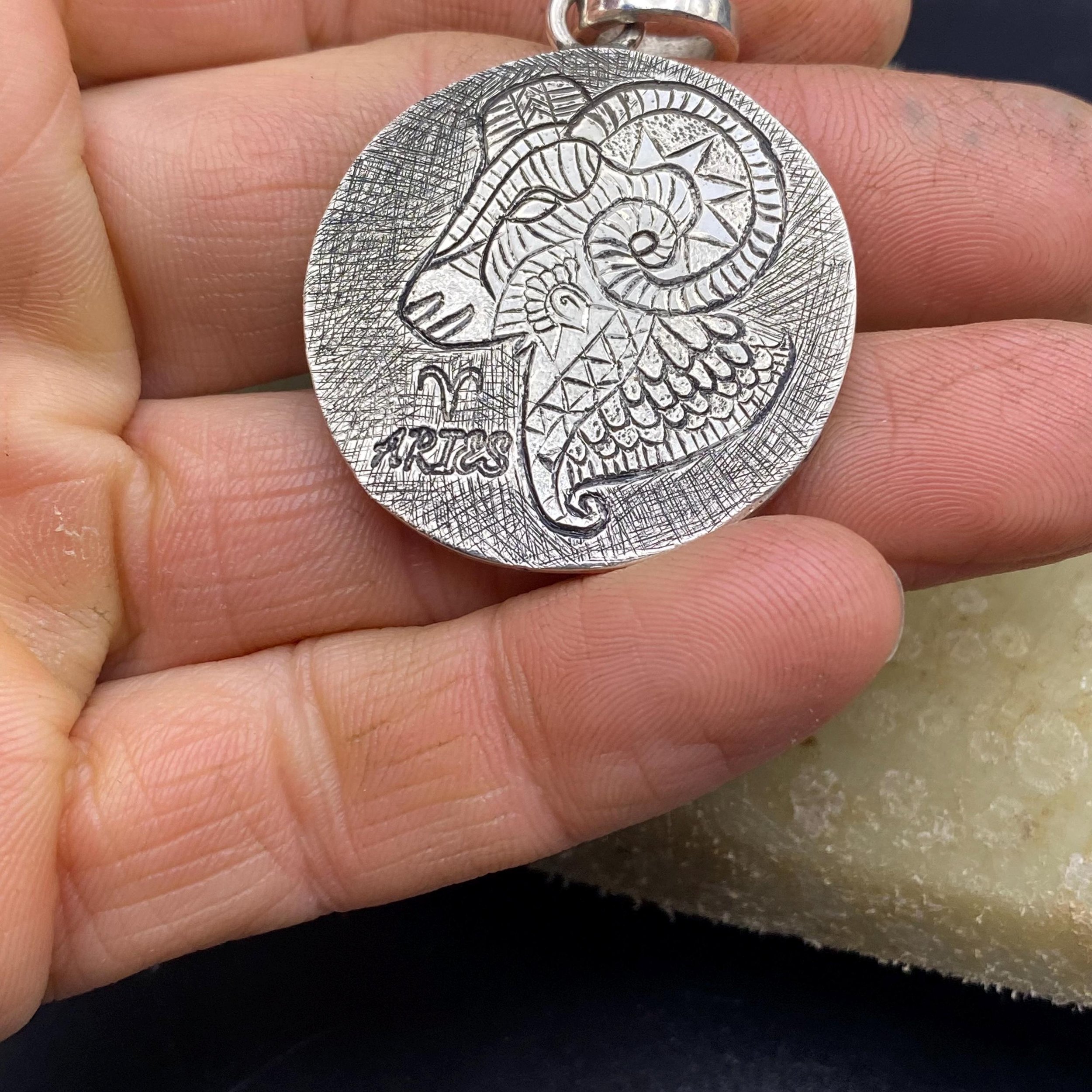 https://i.etsystatic.com/32060599/r/il/fa14ed/6557897669/il_fullxfull.6557897669_vvd2.jpg