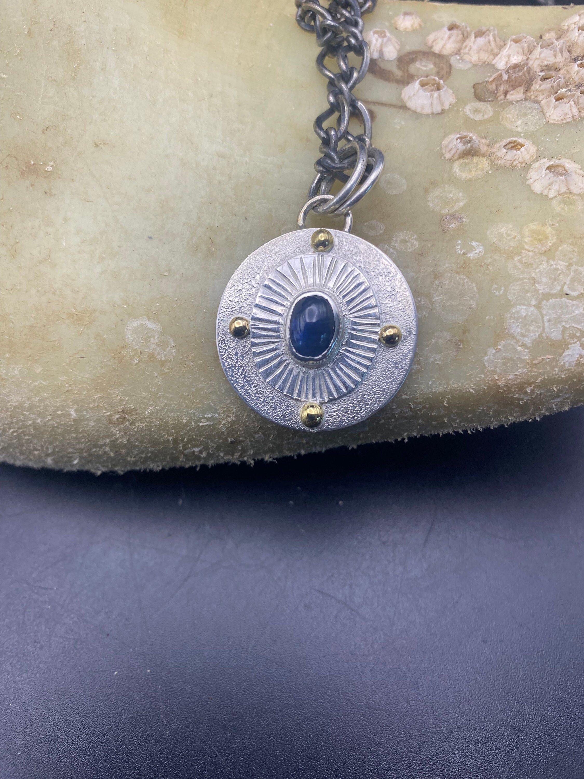 https://i.etsystatic.com/32060599/r/il/f9276b/5907580465/il_fullxfull.5907580465_lt5k.jpg