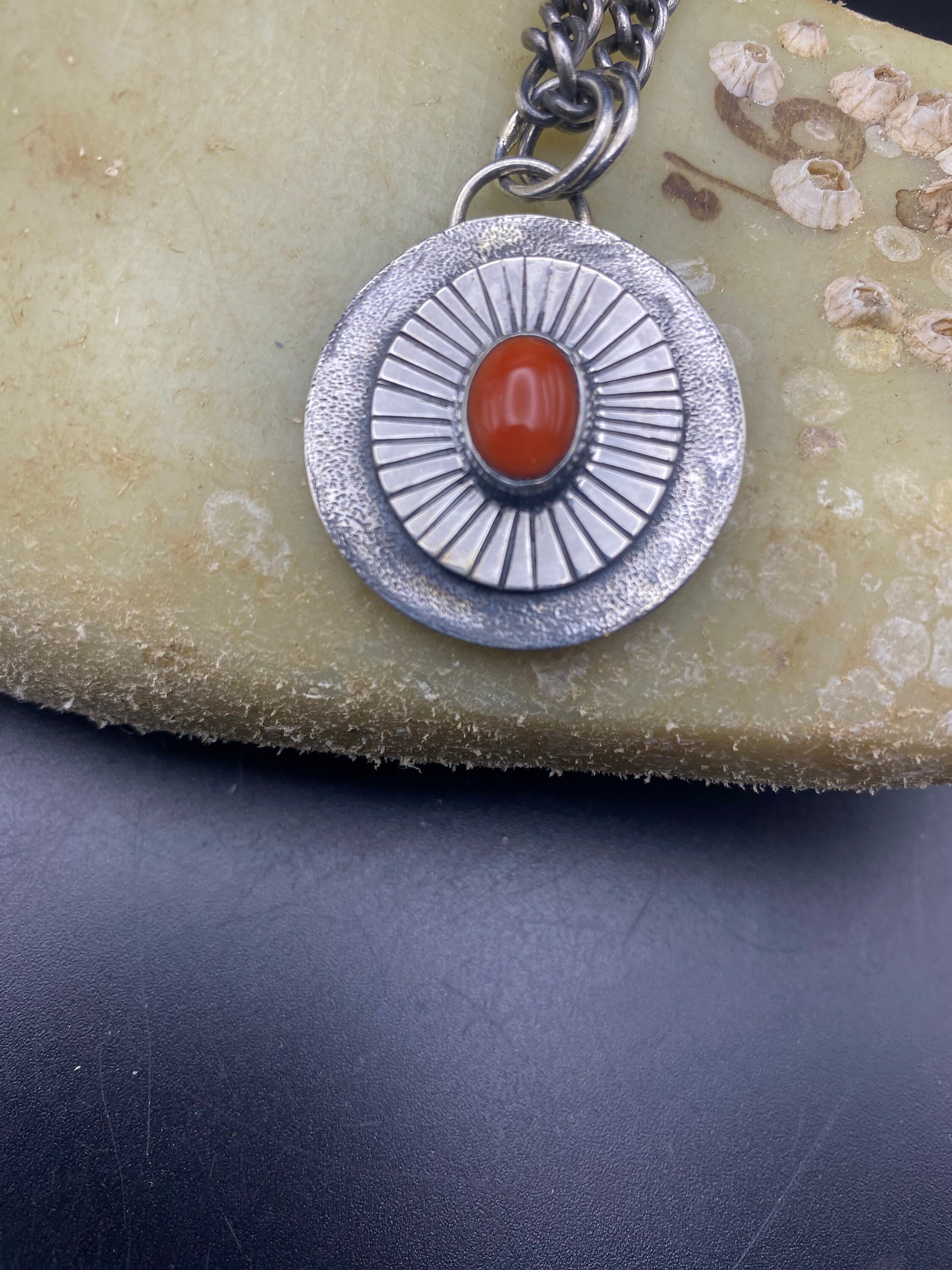 https://i.etsystatic.com/32060599/r/il/b2e80a/5850893818/il_fullxfull.5850893818_muv6.jpg