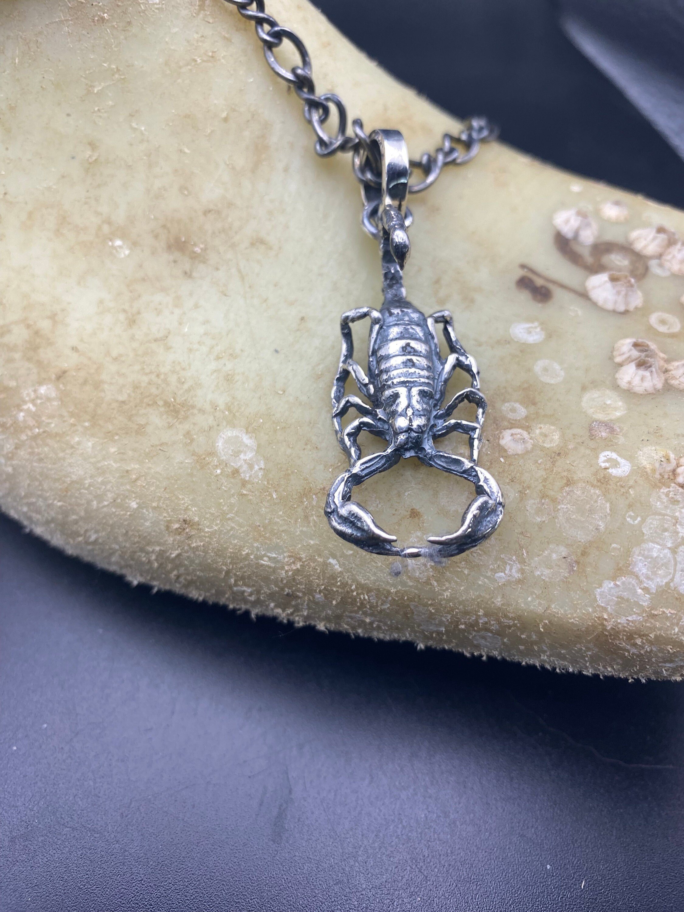 https://i.etsystatic.com/32060599/r/il/2d7e93/4886674003/il_fullxfull.4886674003_tuc8.jpg