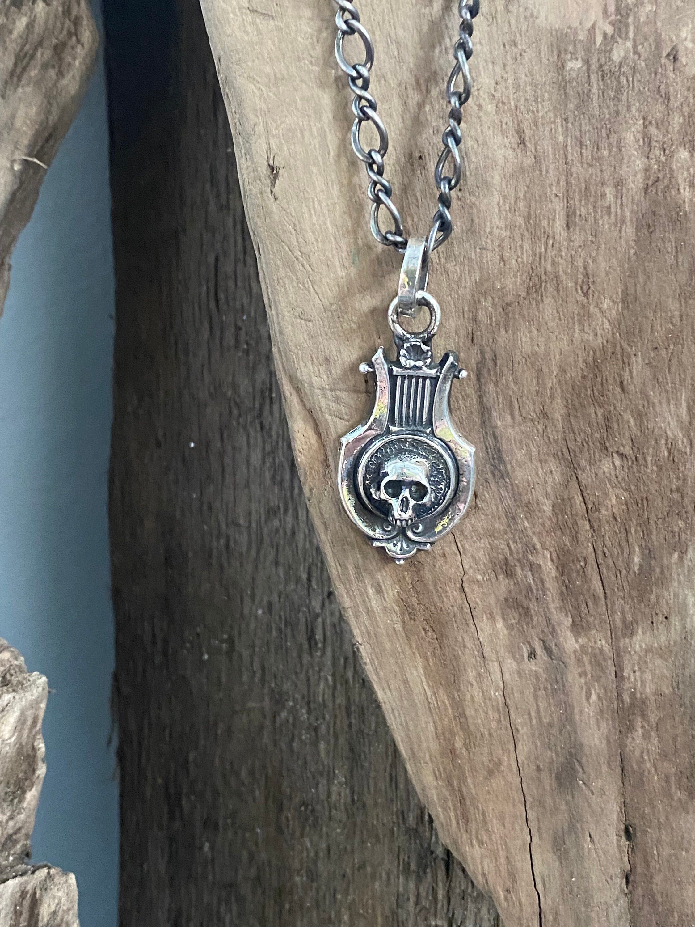 https://i.etsystatic.com/32060599/r/il/63e51b/6257683902/il_fullxfull.6257683902_a5dx.jpg